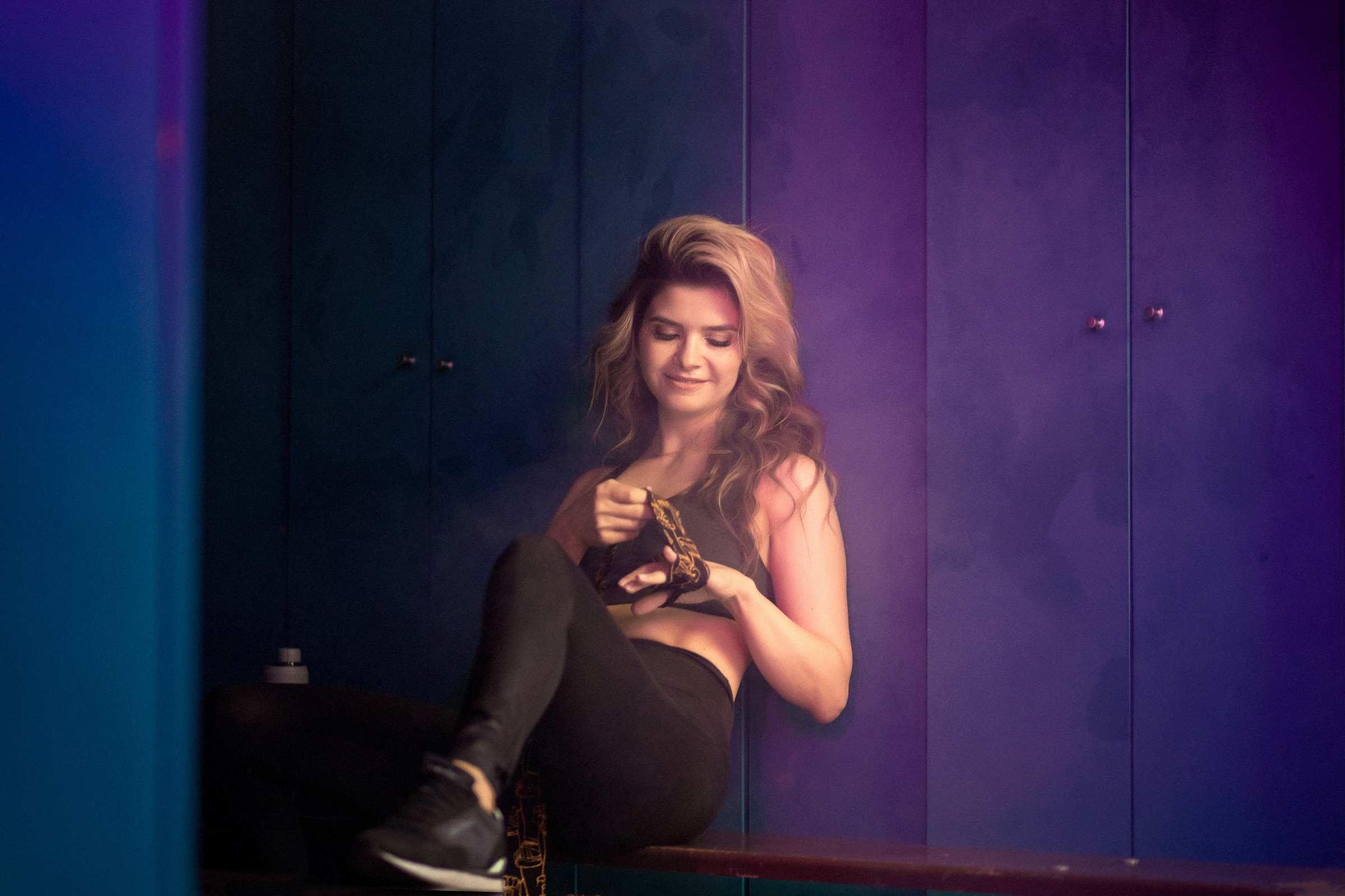 Фотосессия девушки на боксерском ринге СПб. Фотограф женский и мужской портрет Санкт-Петербург