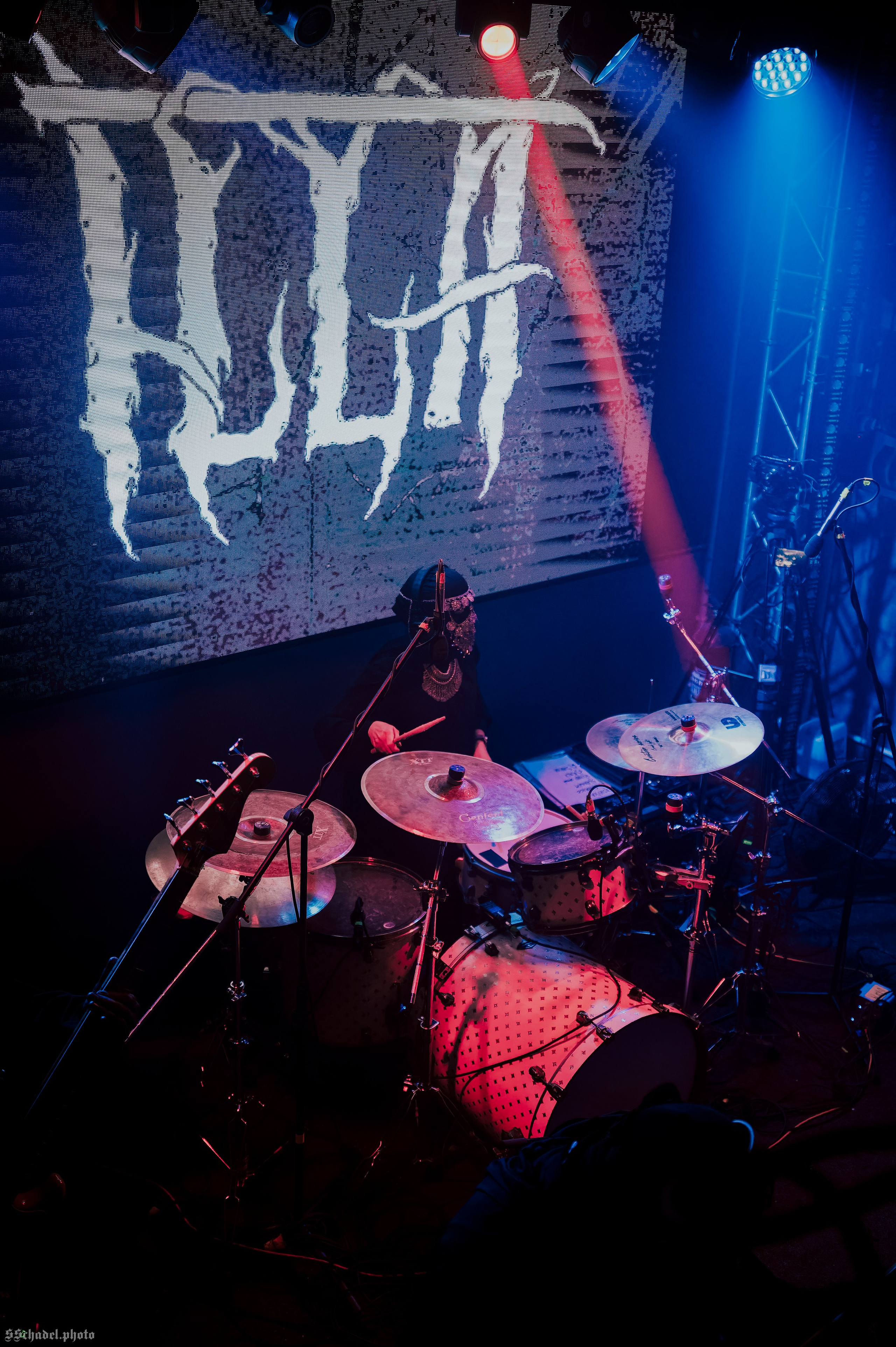 ILLA 08.05.26. We will make everything metal!