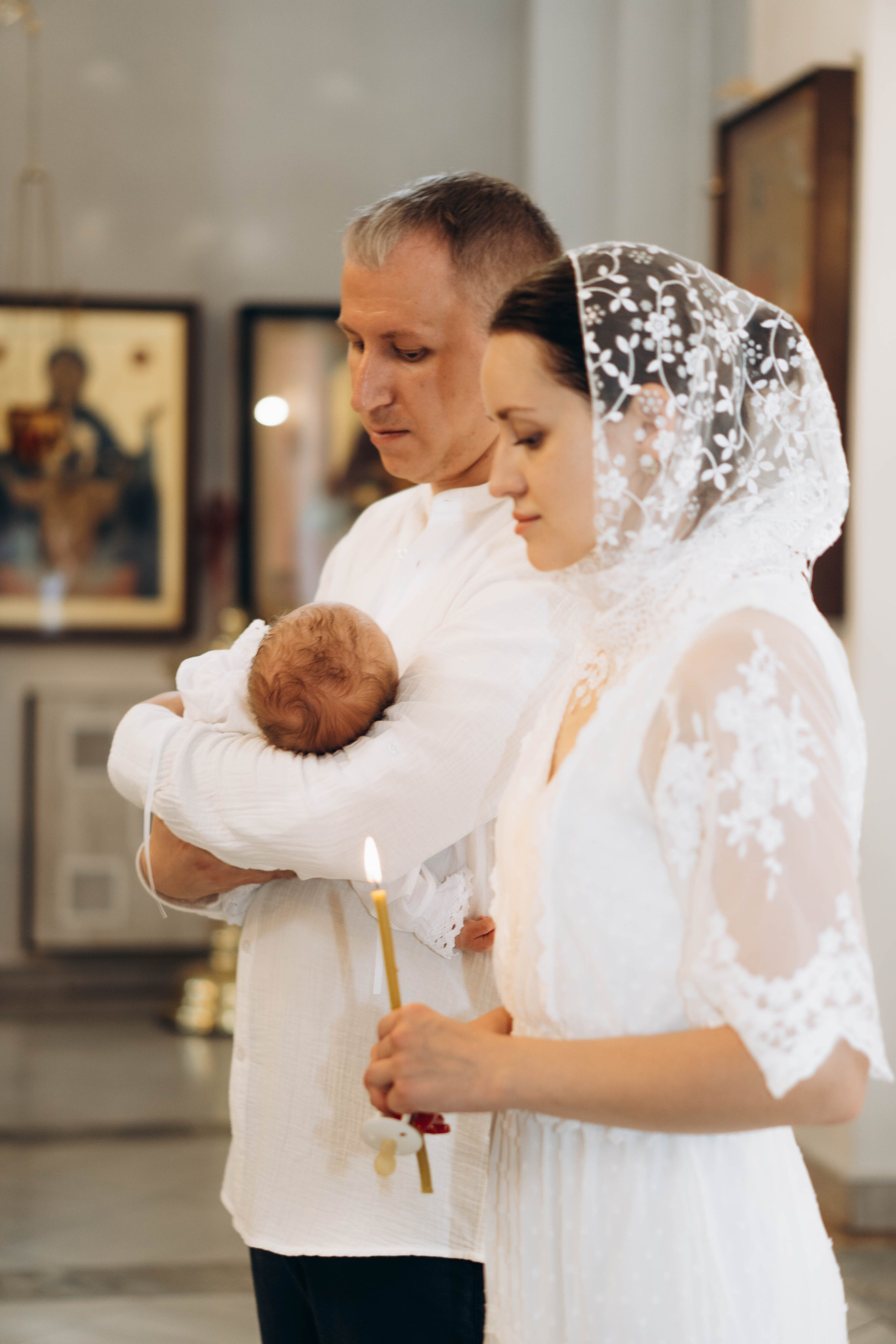 Крещение Тихона Церковь Почаевской иконы Божией Матери в Салтыковке. Фотограф Москва Валерия Веденина