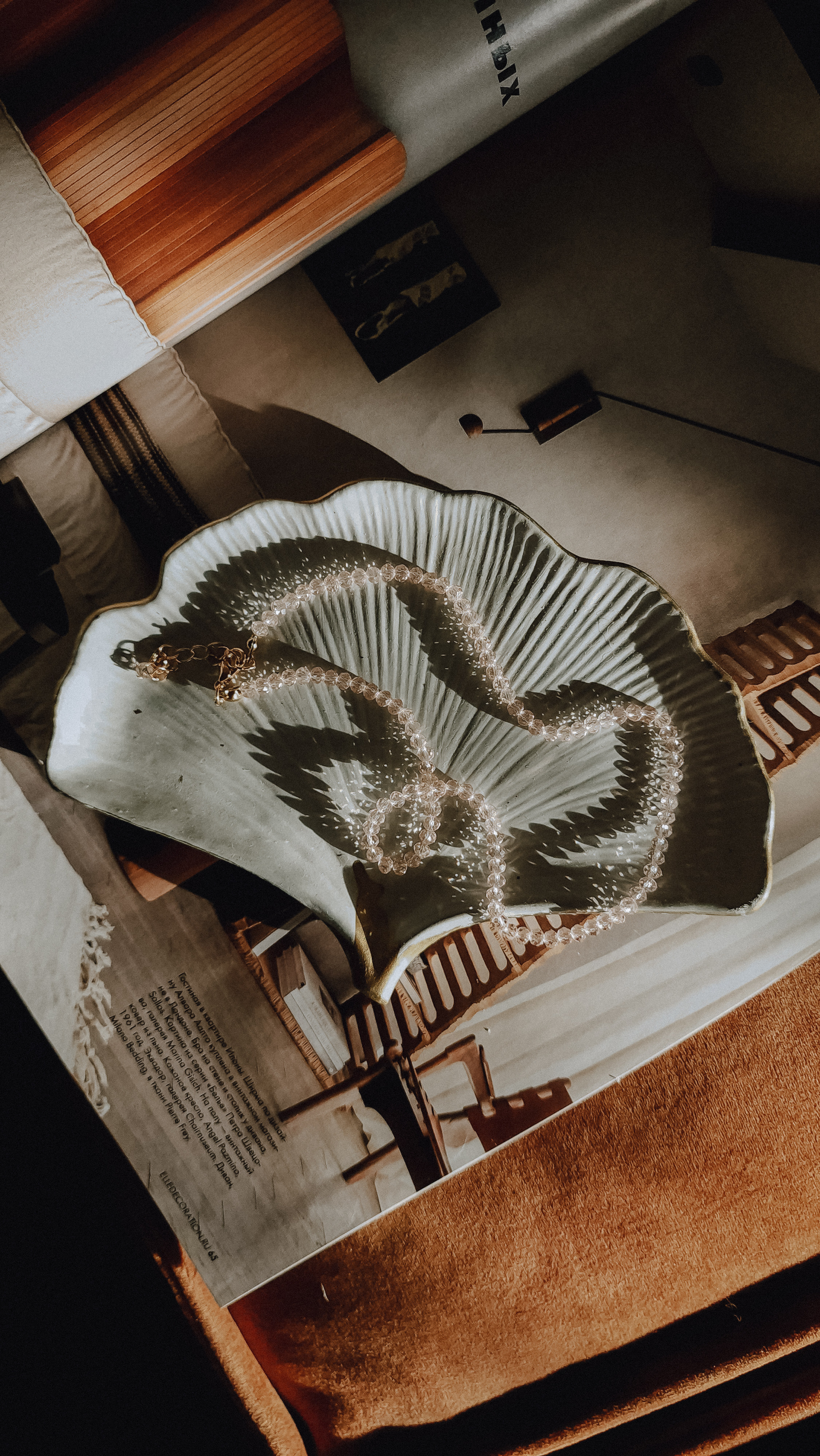 Подносы. Изделия из гипса и соевые свечи ручной работы