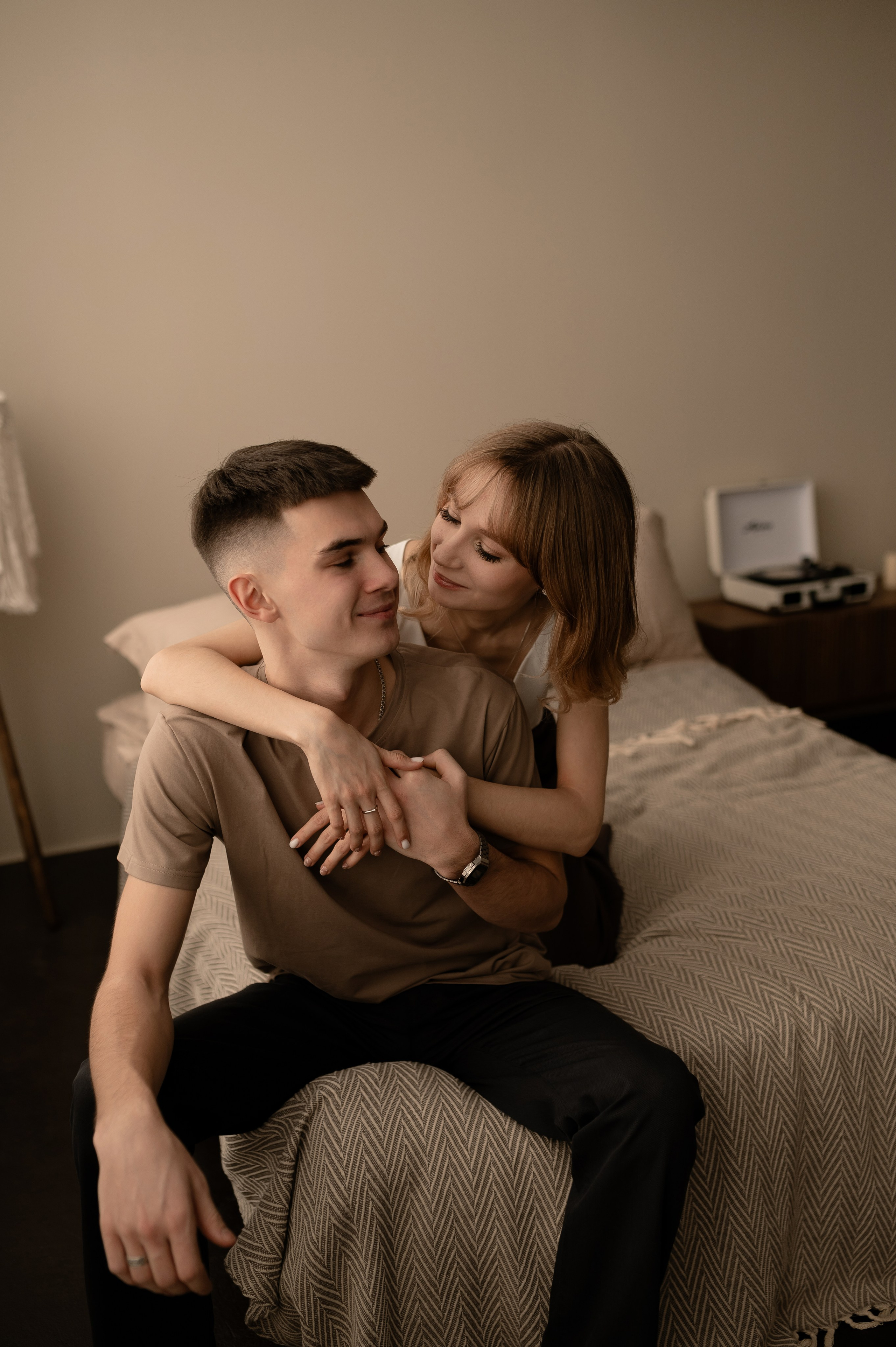 Love is…. Твой личный проводник к красивым фотографиям в Старом Осколе