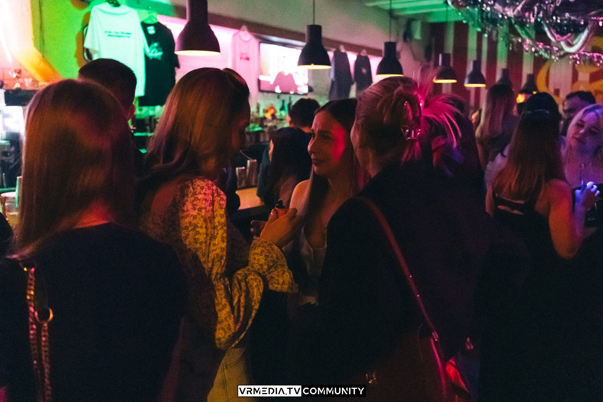 Бар «Cosmo»: Прощальная вечеринка