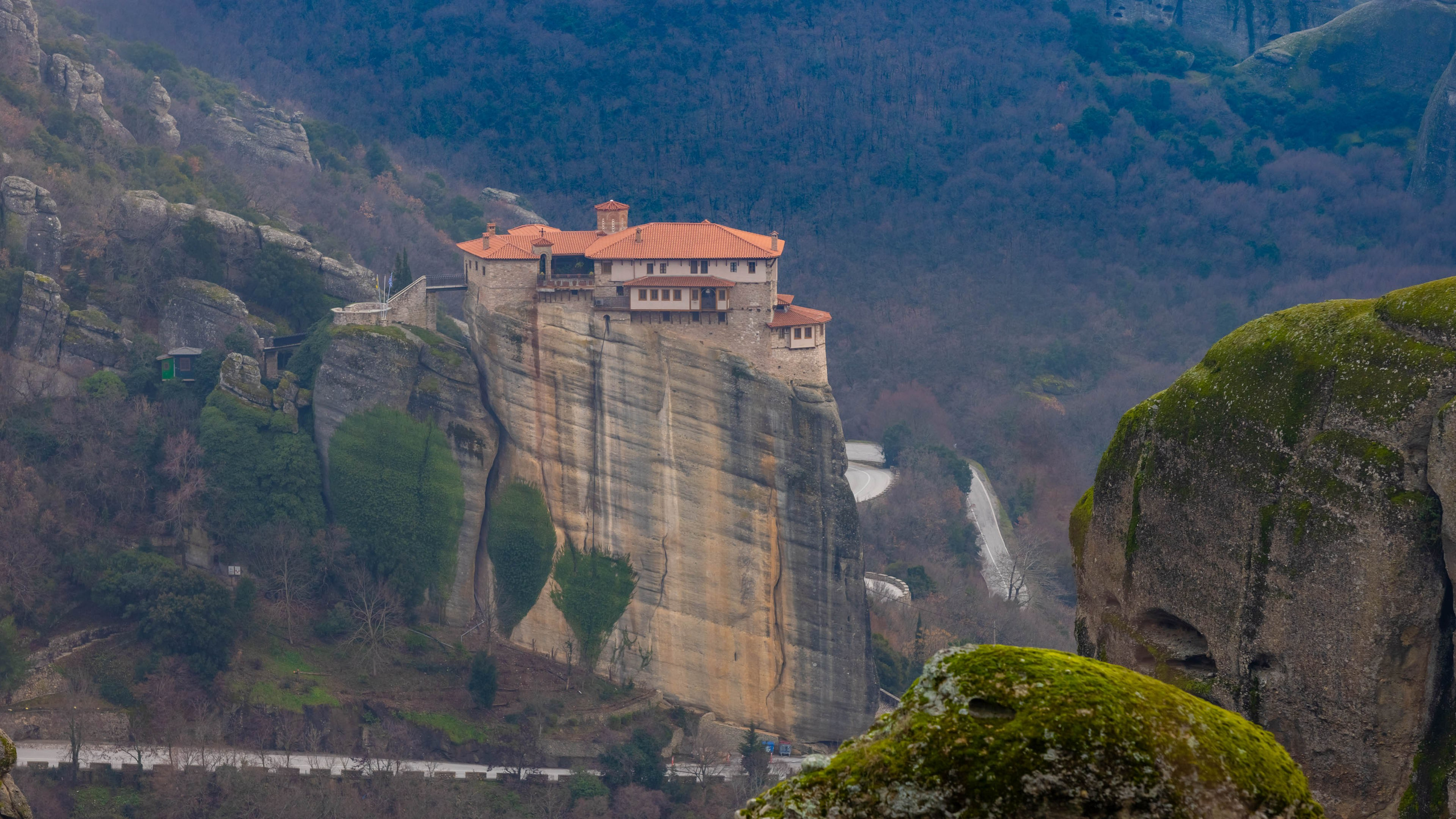 2025 0 2. Греция, Метеоры — Турция, Стамбул. Фотографии