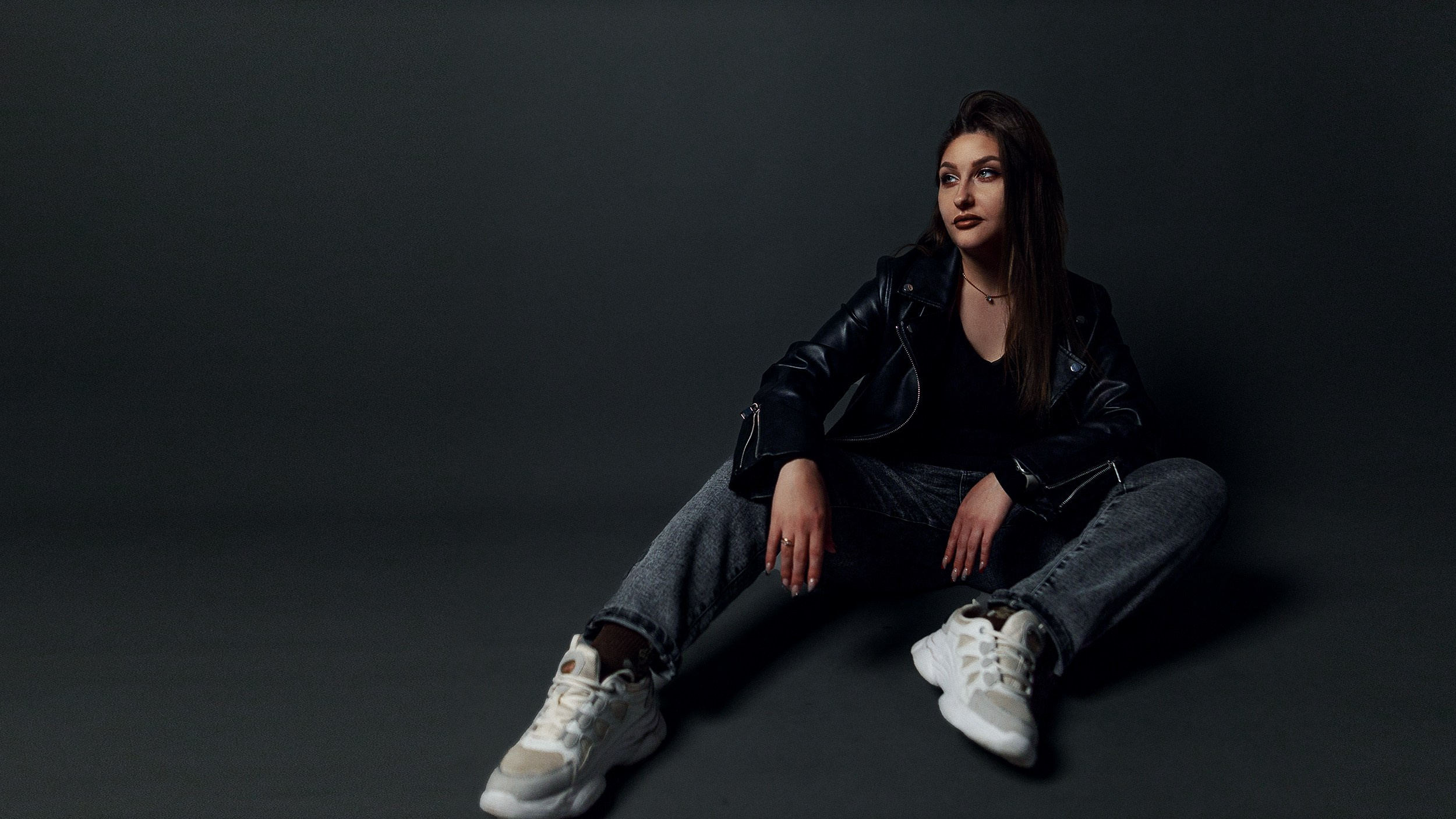 Юля — In The Shadows. Женский фотограф в Магнитогорске Шапошников Данил