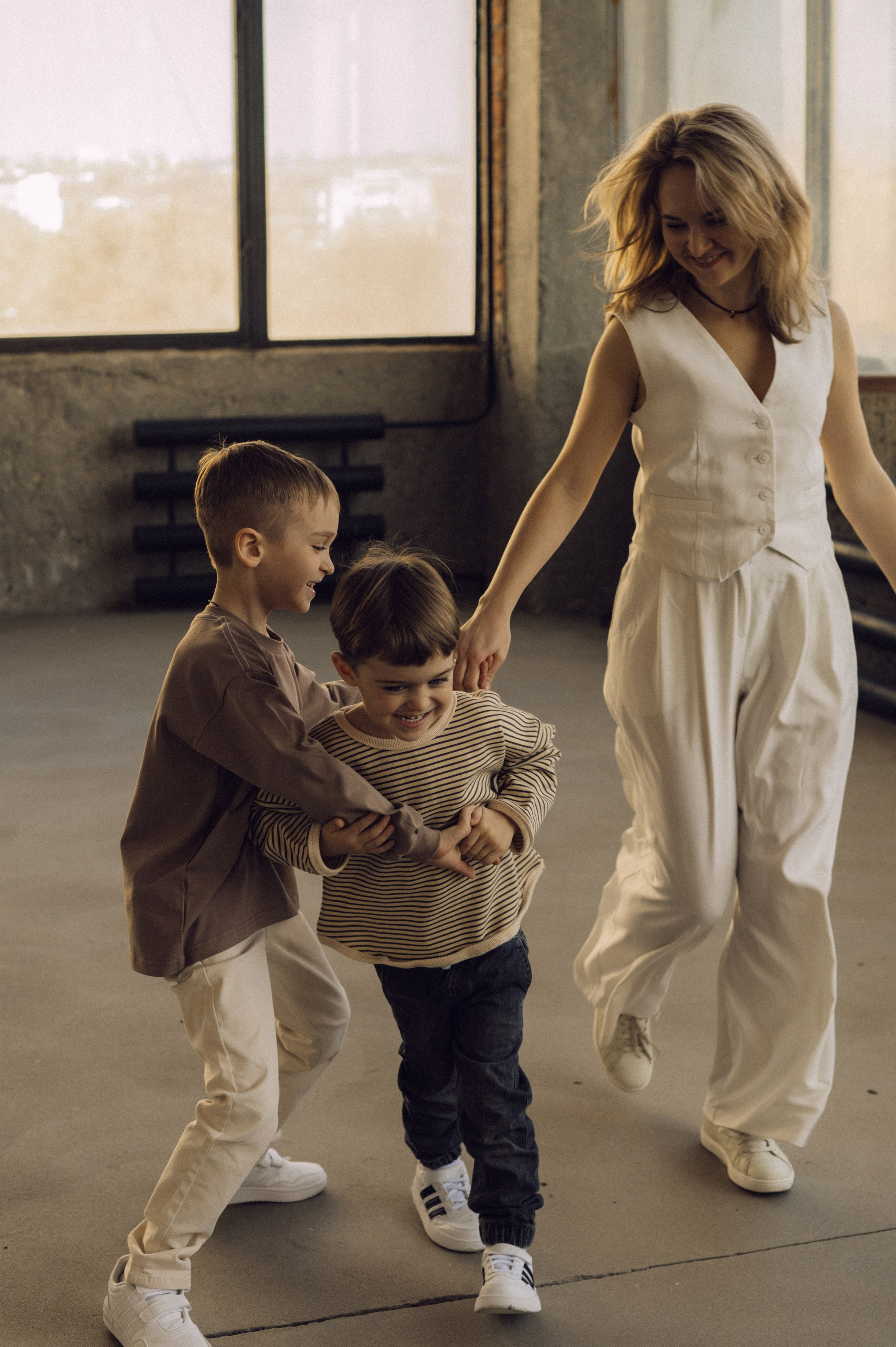 Ира, Дима, Демид и Мирон. Фотограф Мария Стрелкова