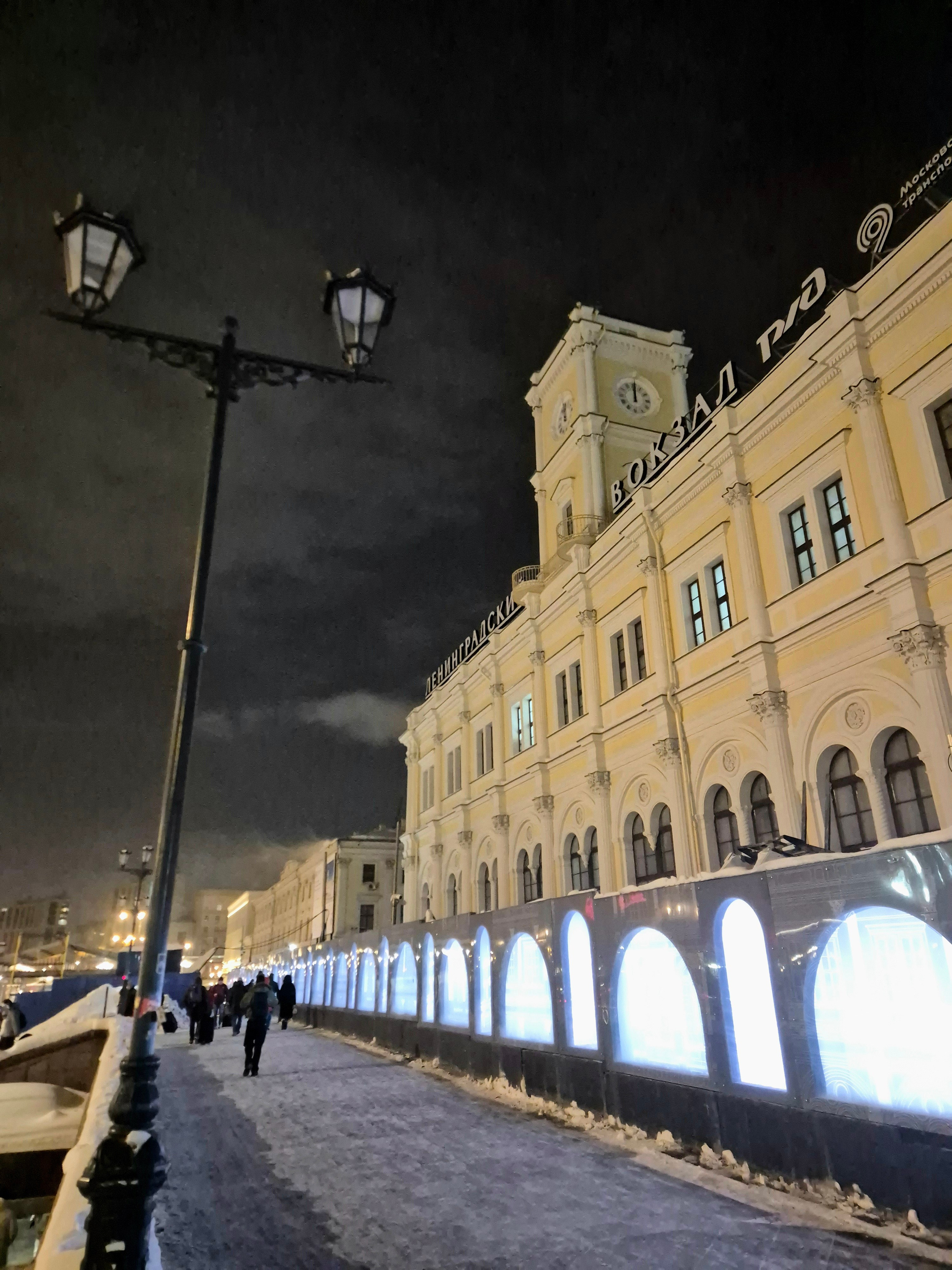 В Москве - мороз, но в Питере ожидается еще морознее
