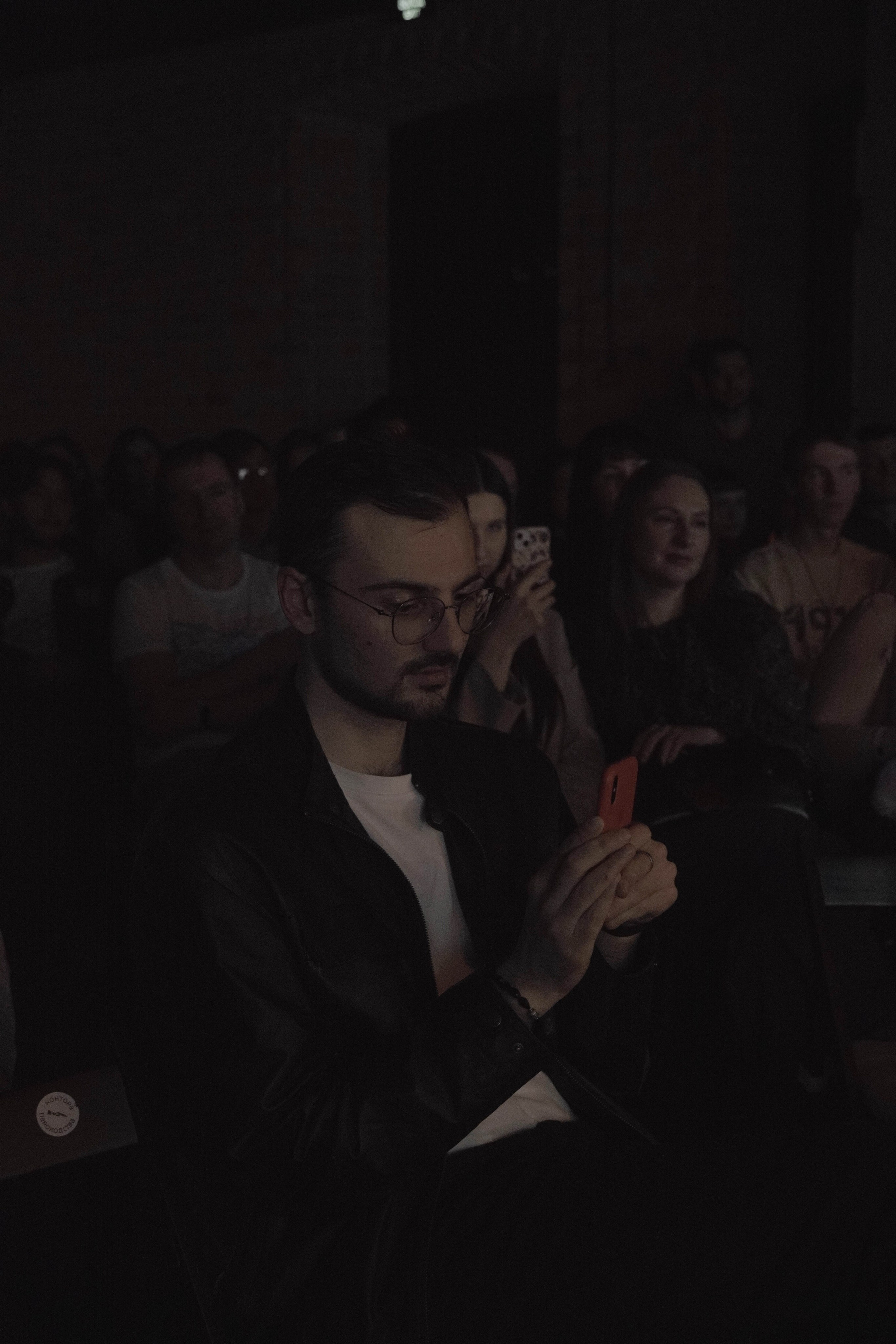 КВАРТИРНИК СИЯЙ. Художественный фотограф в Тюмени Валерия Шульман