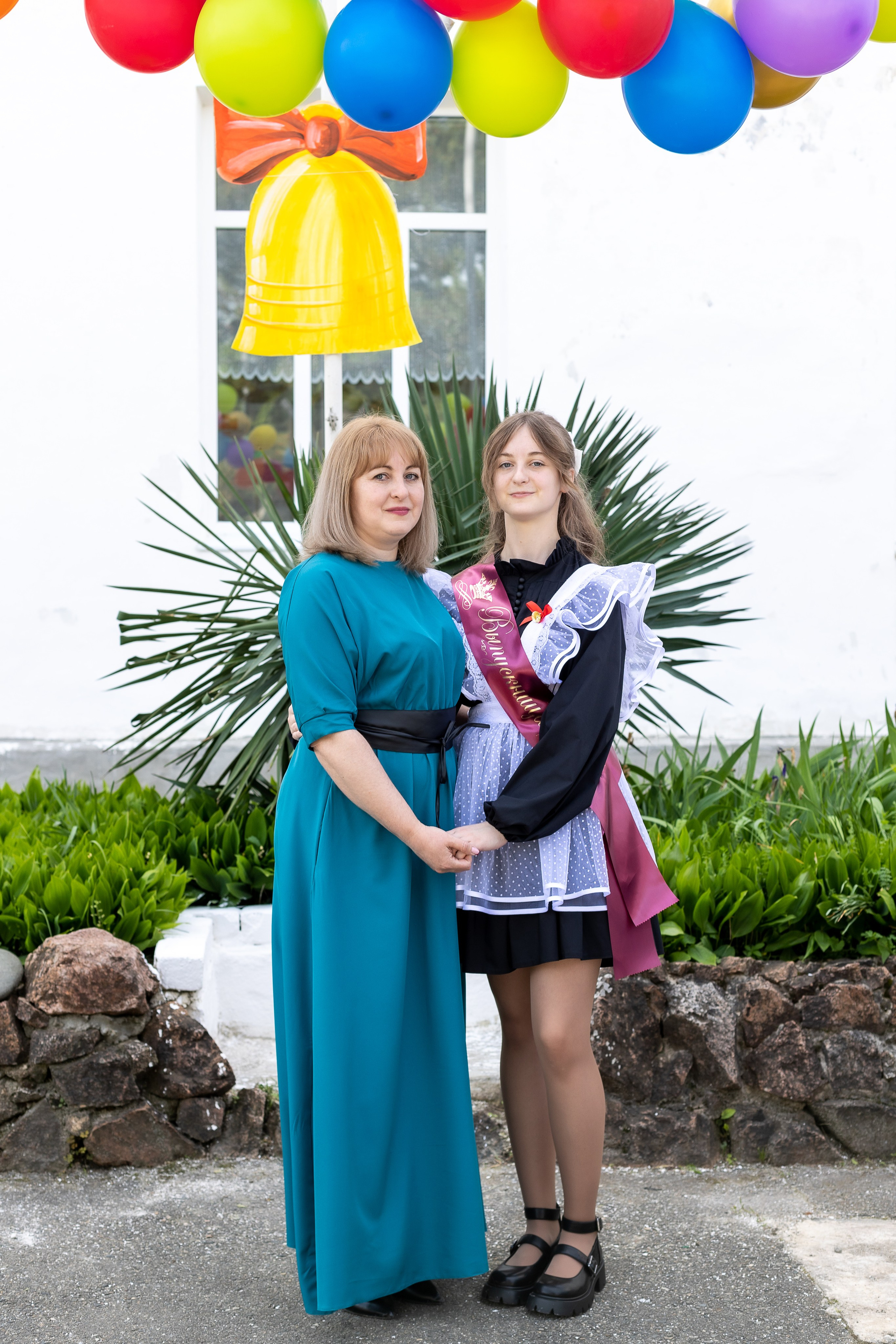 Последний звонок. Выпускные альбомы Майкоп, Краснодар Елена Золотарева