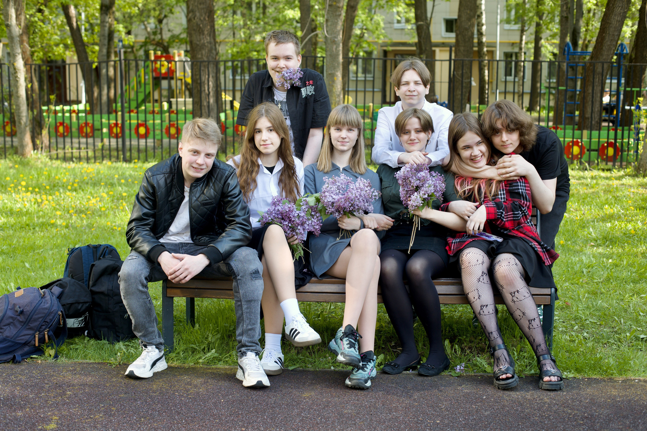 Групповые фото 9 и 11 класс