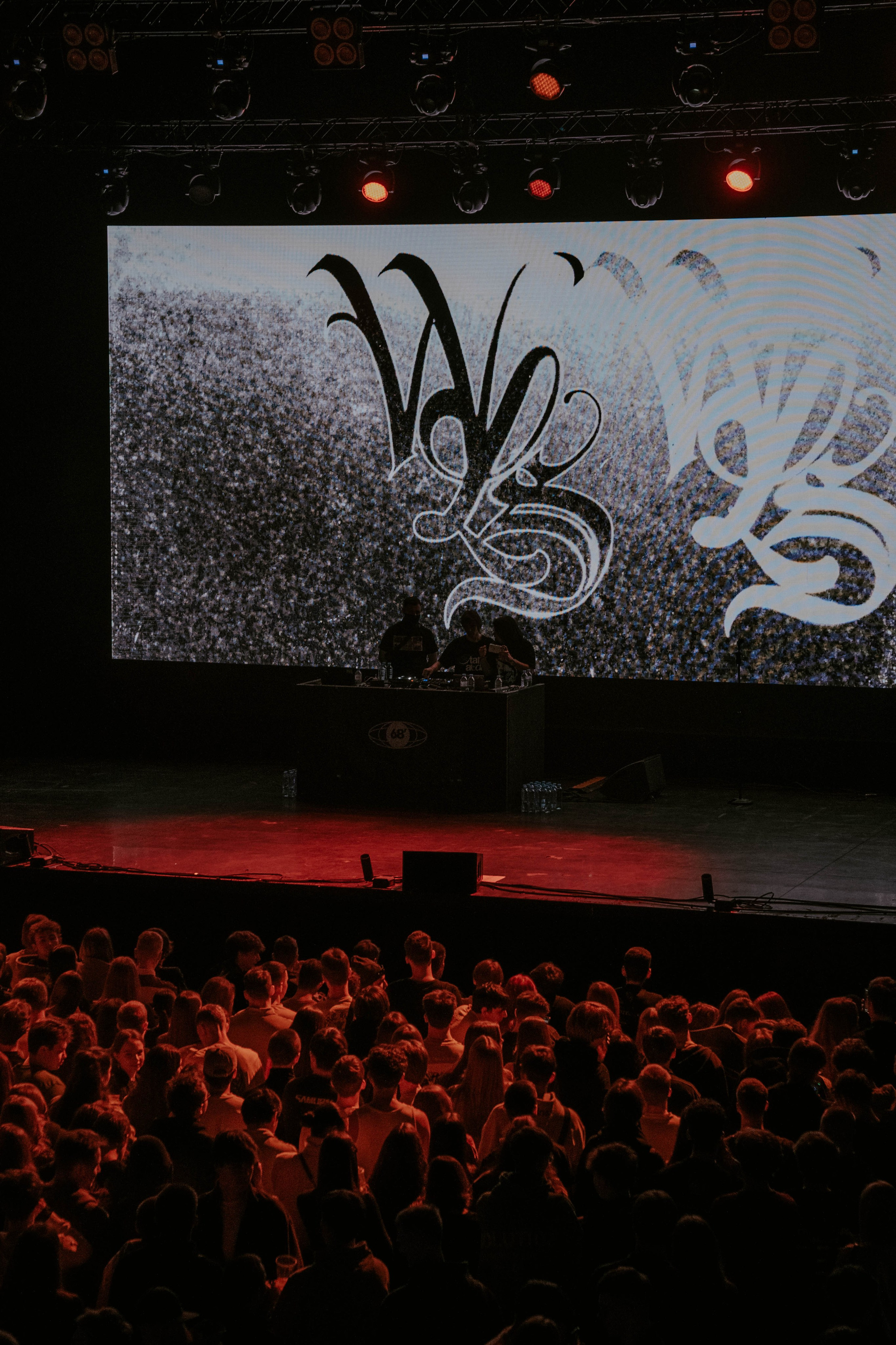 Бэкстейдж Whole Lotta Swag. Главная