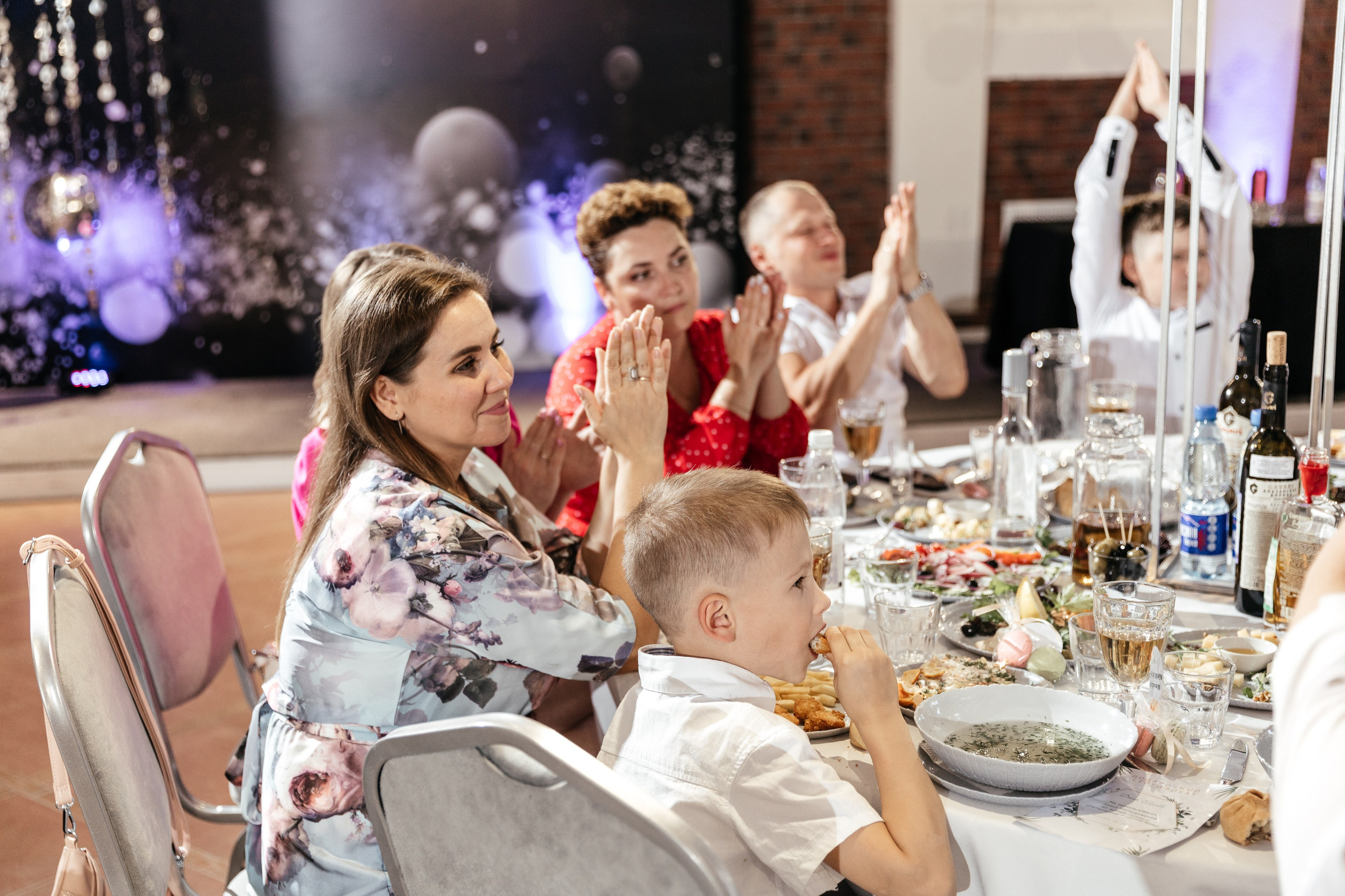 Свадебный фотограф Уфа — Руслан ГабдлисламовЖивые эмоции, красивые кадры, воспоминания на всю жизнь.Работаю по всей Республике Башкортоста. Свадебный фотограф Уфа Руслан Габдлисламов