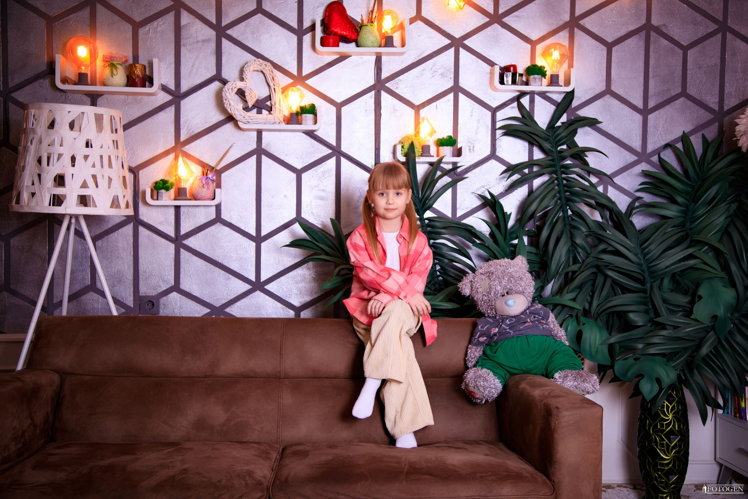 Детская фотосессия в студии в Краснодаре | Фотостудия FOTOGEN - Фотосессия в стиле ребенка с индивидуальным подходом.