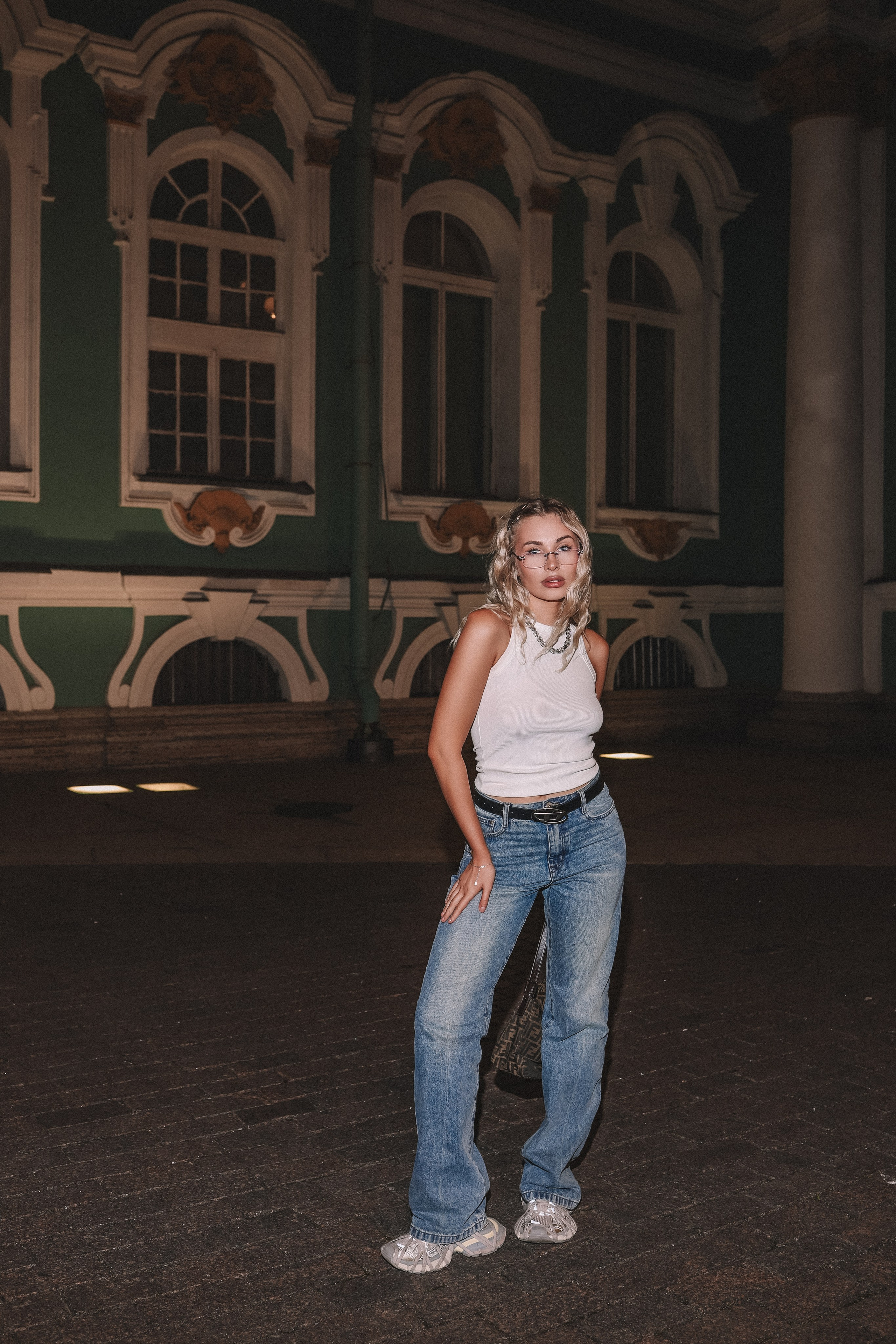 Полина — вечерний Петербург, съёмка со вспышкой | О. Беляева. Фотограф Олеся Беляева | Санкт-Петербург и Ленобласть