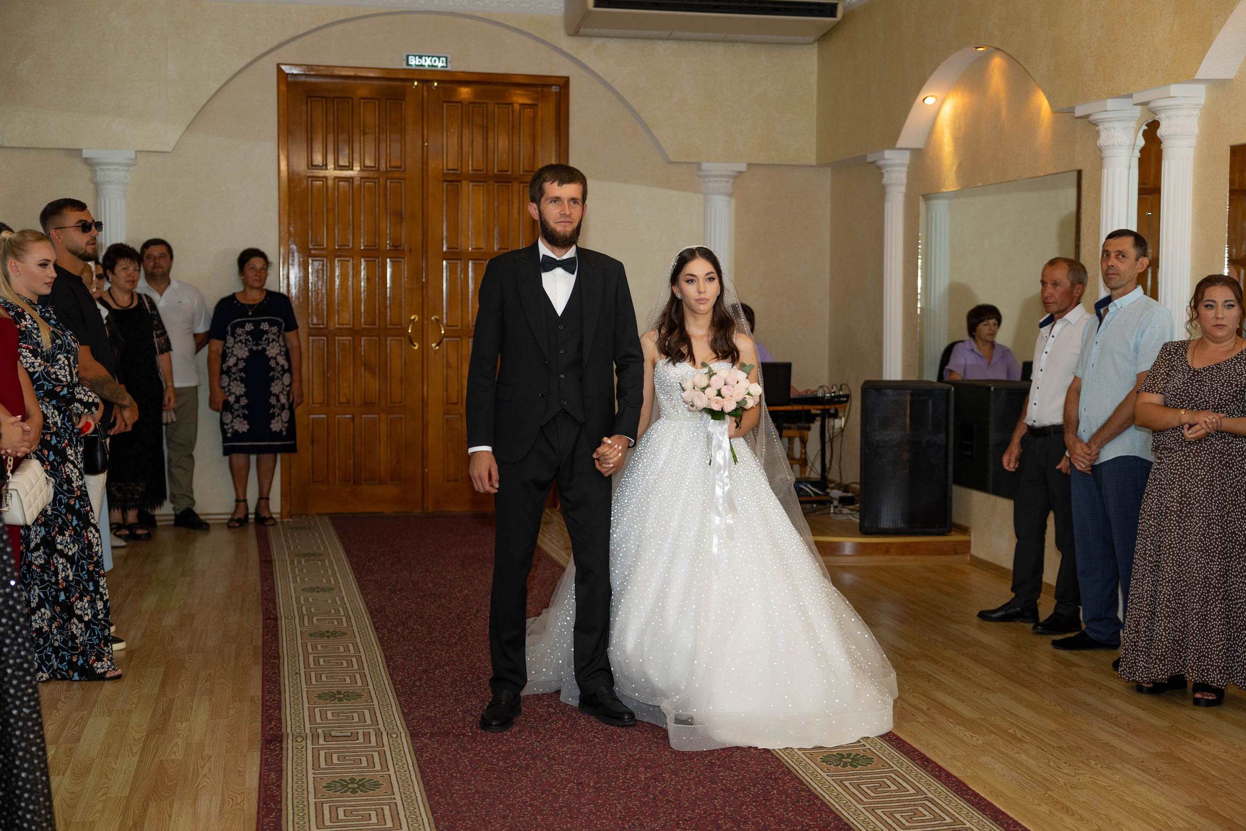 Милана и. Видеосьемка, фотосьемка свадеб, юбилеев, утренников в Краснодарском кр