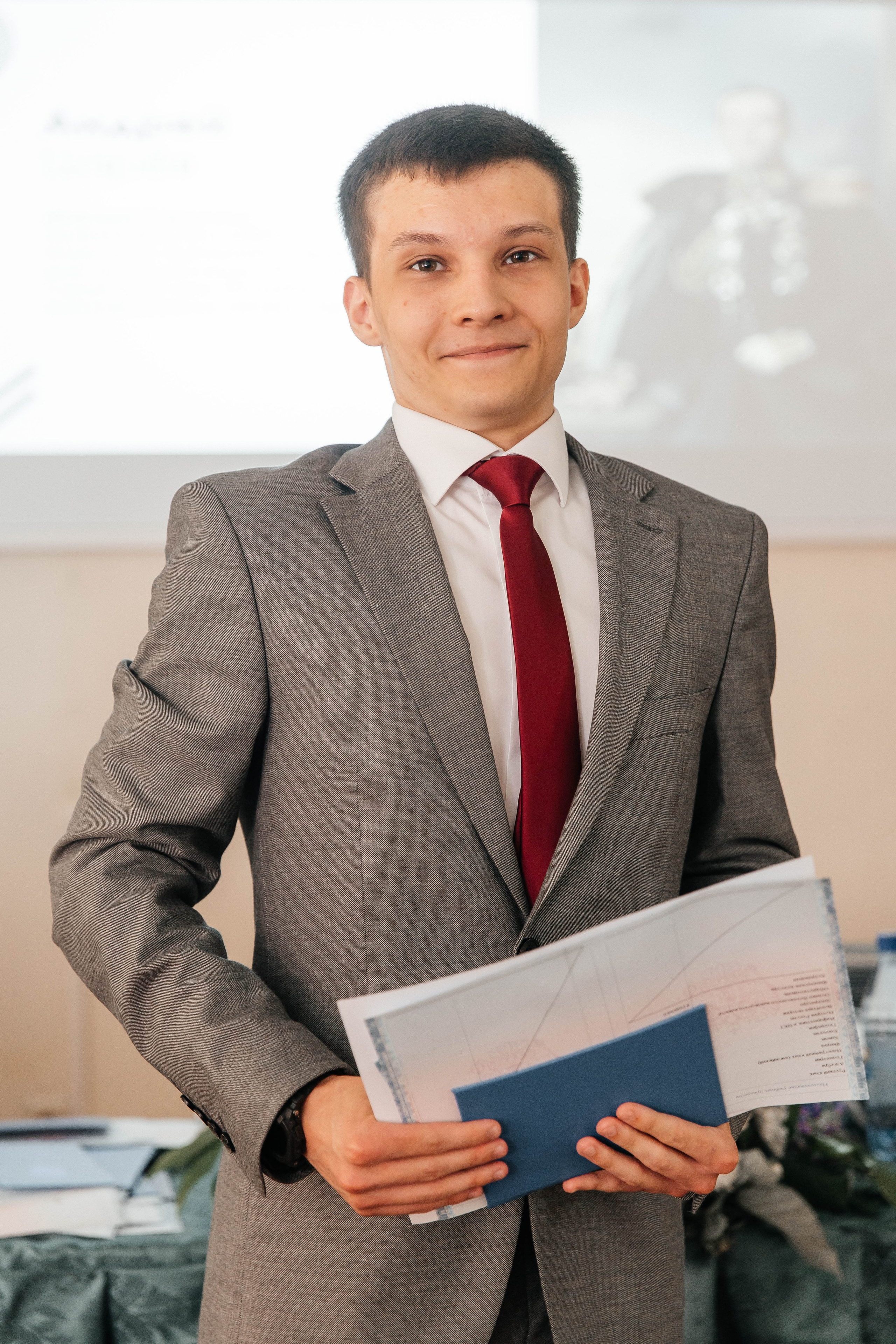 Гимназия Пеленг. _Carpe diem_