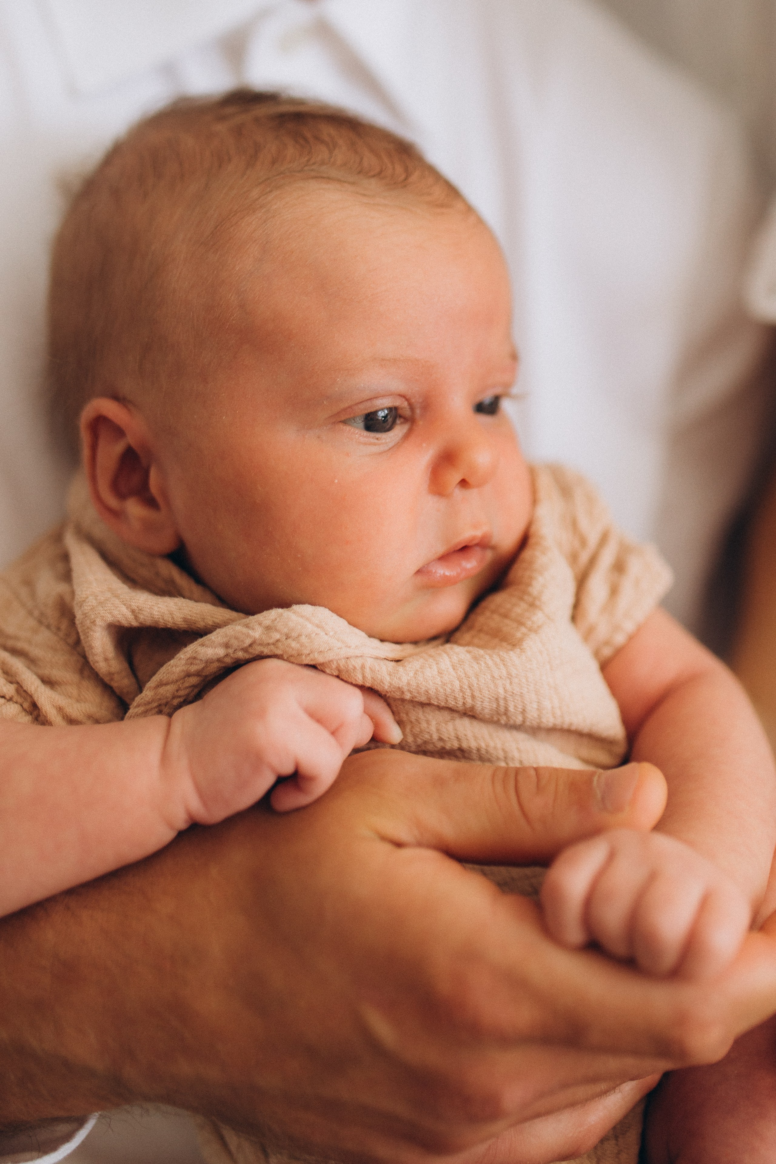 Séance newborn Sasha. Photographe des familles et enfants à Nantes et alentours