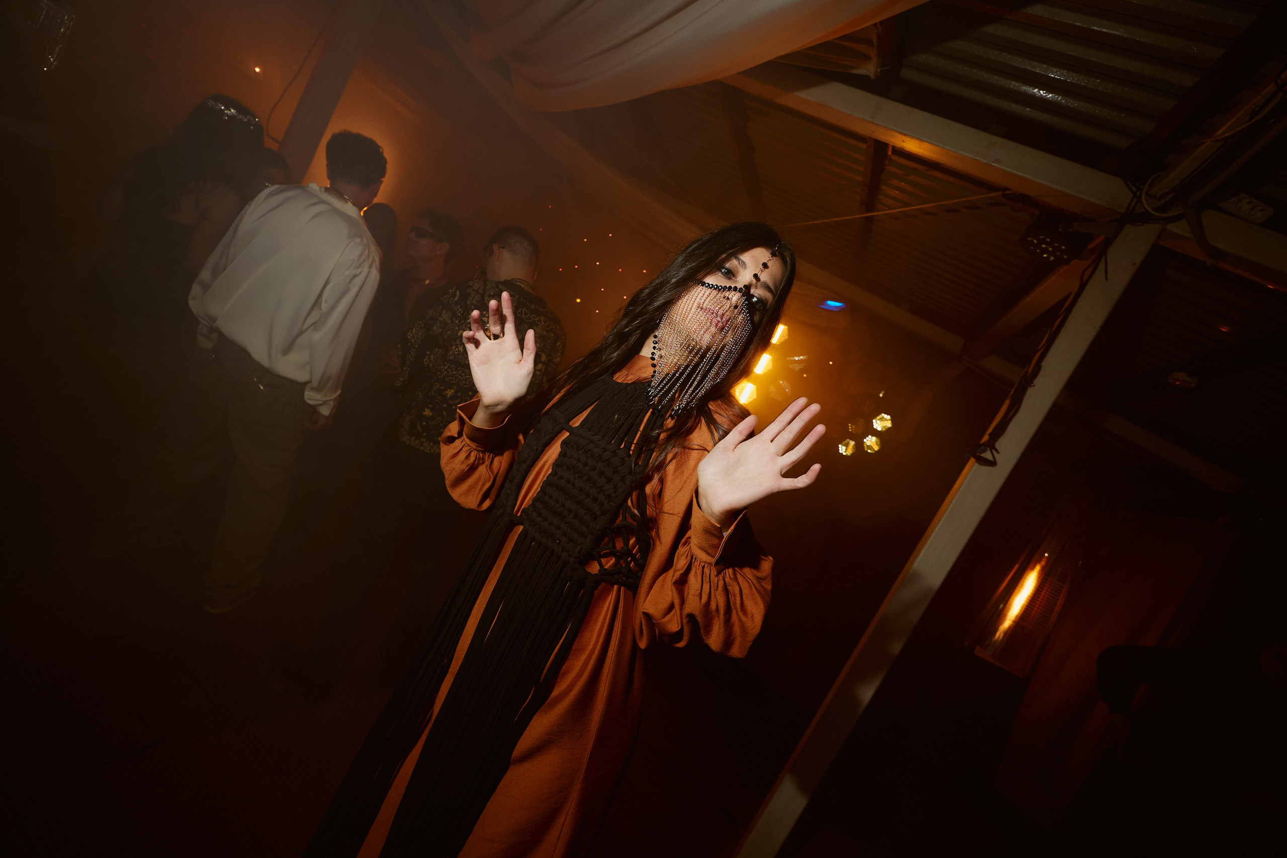 ILLEGAL FRIENDS MIRAGE. ФОТОГРАФ НА МЕРОПРИЯТИЕ ОТ СОЛЬ МЕДИА PRODUCTION