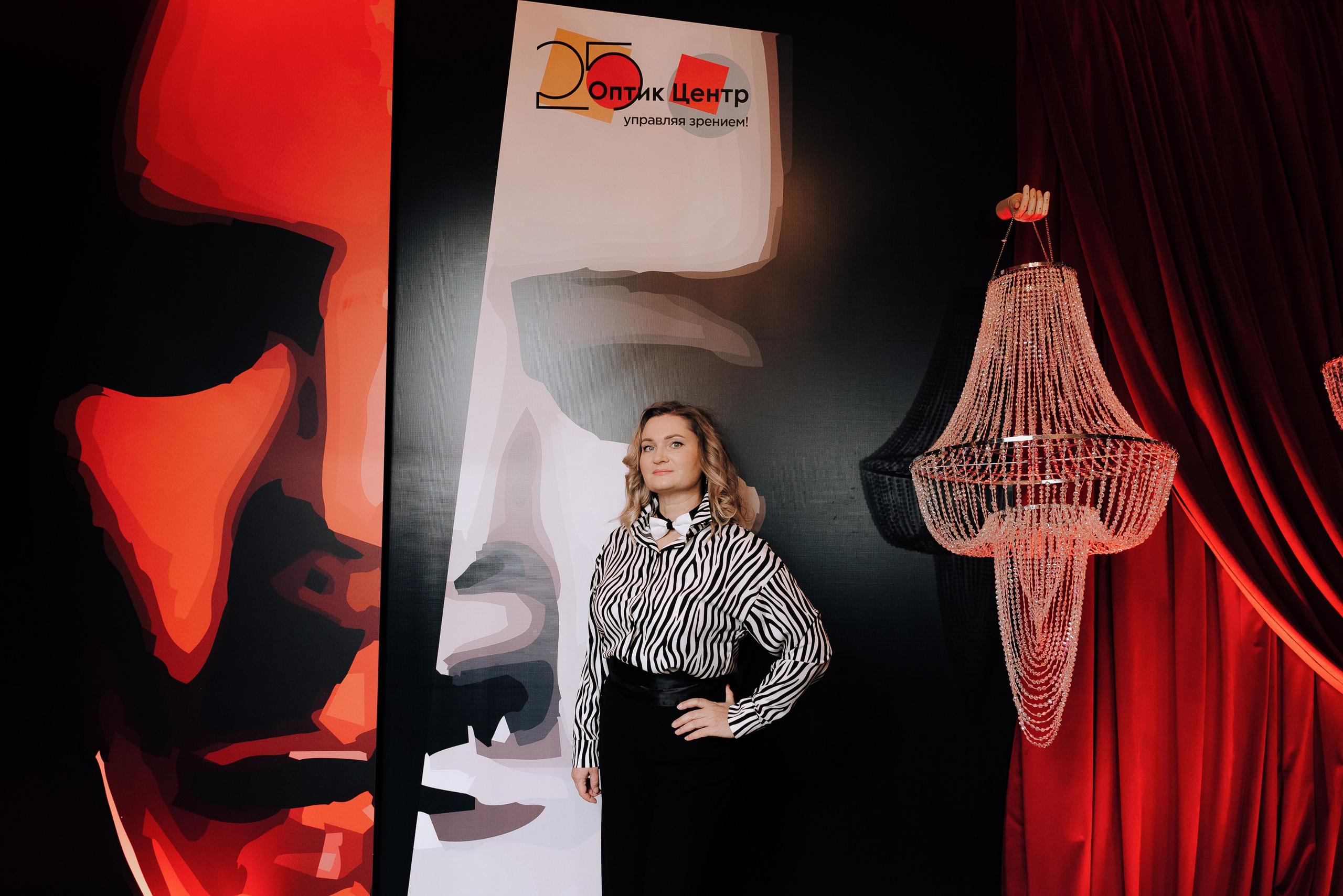 СПЕКТАКЛЬ «ВОЛШЕБНЫЕ ОЧКИ» ОПТИК-ЦЕНТР. Репортажный фотограф Зуев Роман г. Челябинск