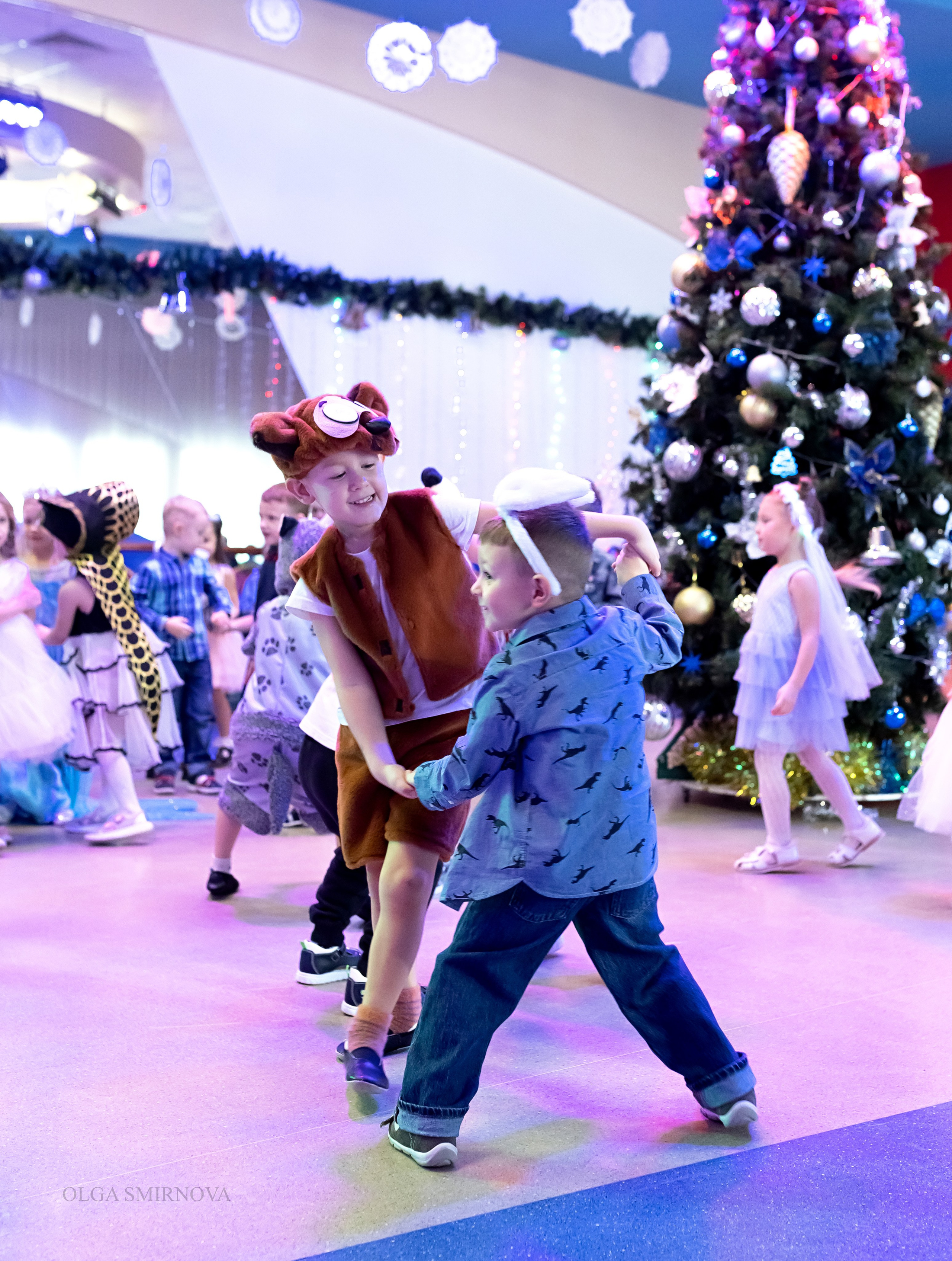 Утренник в ДОФ 04.01.25. Ольга Смирнова юрист, фотограф