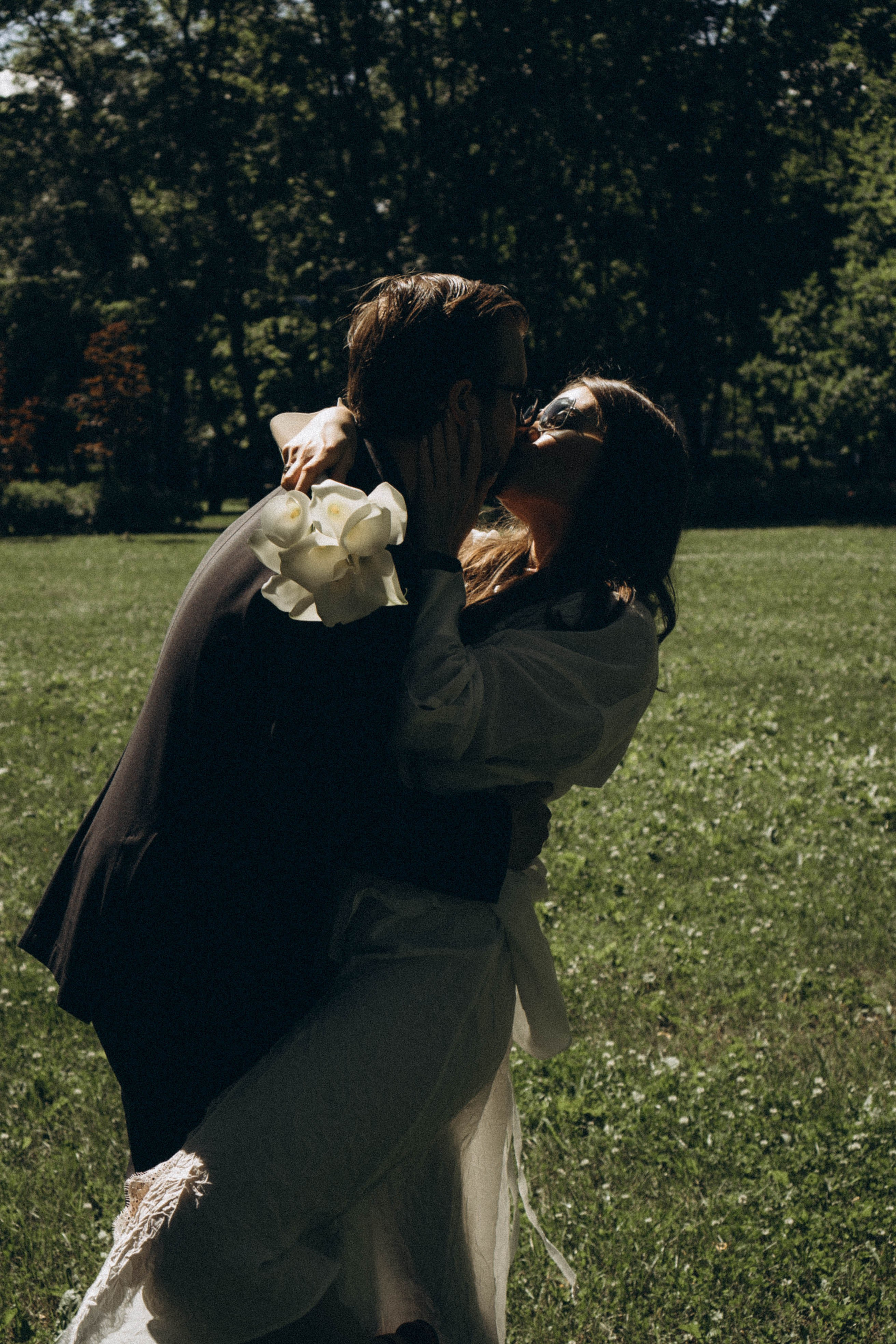 СВАДЕБНАЯ СЬЕМКА В ПАРКЕ ПОБЕДЫ И ПРОГУЛКА ПО МОСКОВСКОМУ ПРОСПЕКТУ. Профессиональный фотограф, Санкт-Петербург — Виктория Богомолова