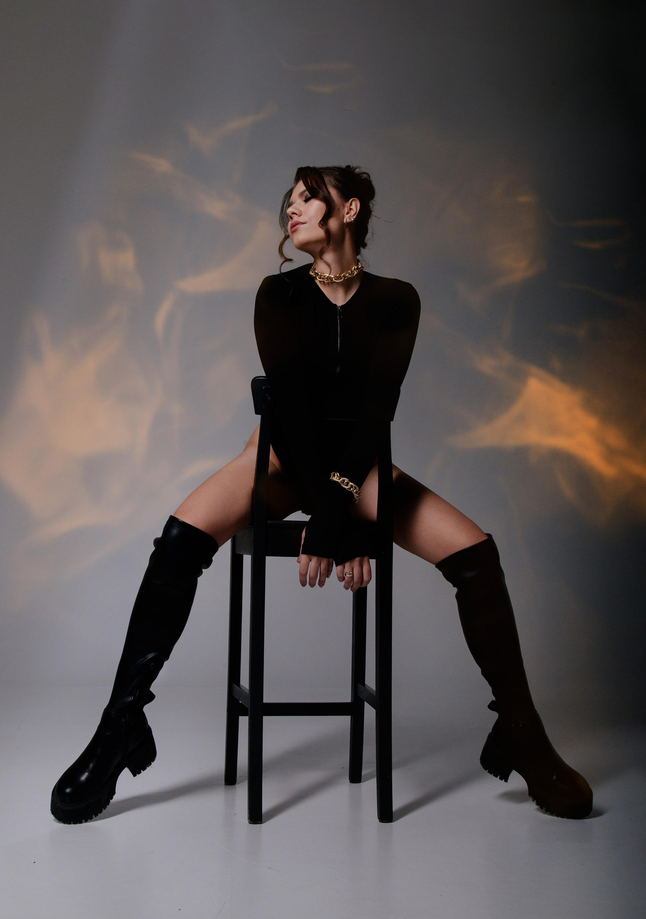 Портретный фотограф в Караганде — студийная съёмка. Свадебный фотограф Караганда