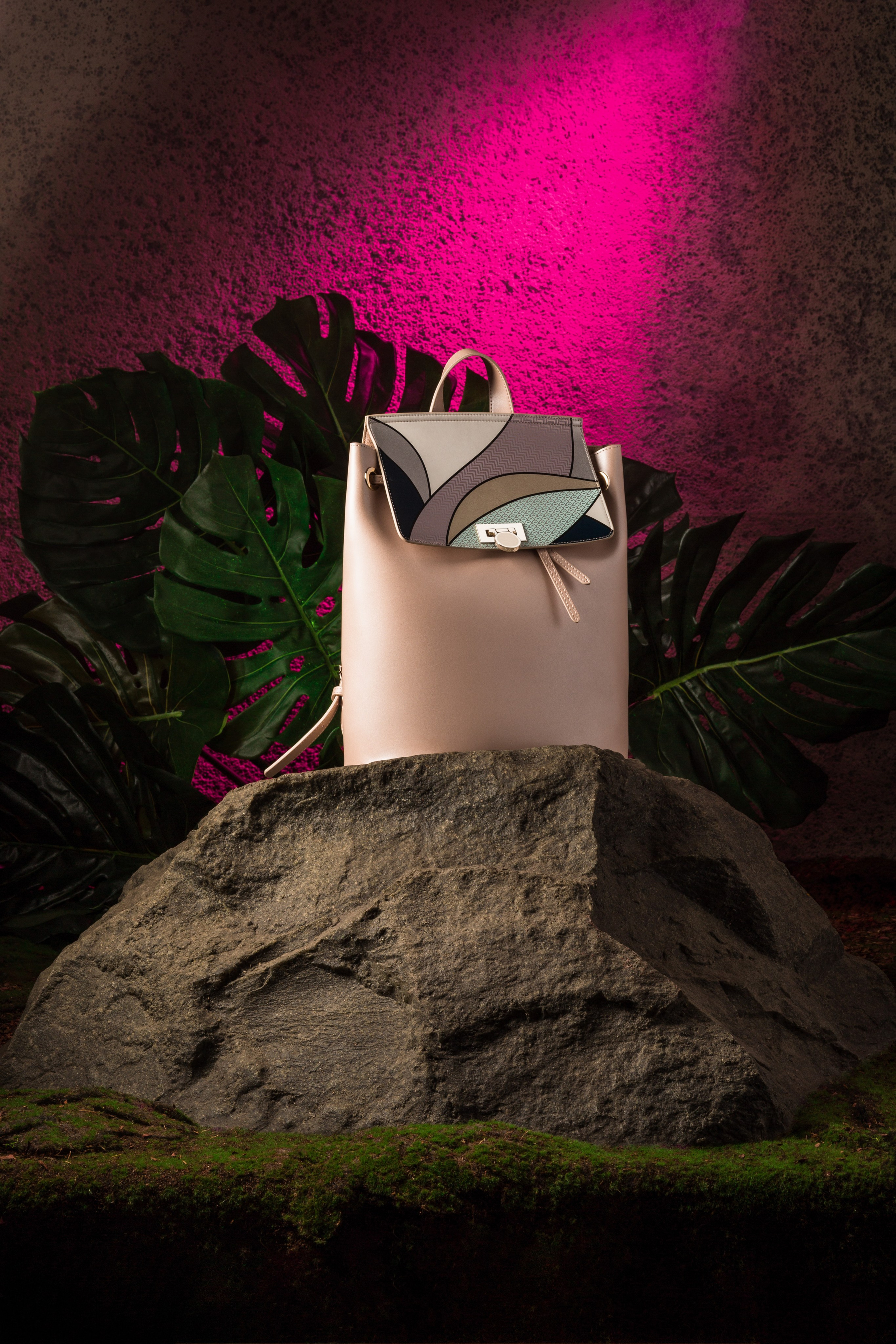 Обувь и аксессуары. Предметный фотограф. Москва. Продюсирование съемок, Set-design & пост-продакшн, E-commerce контент