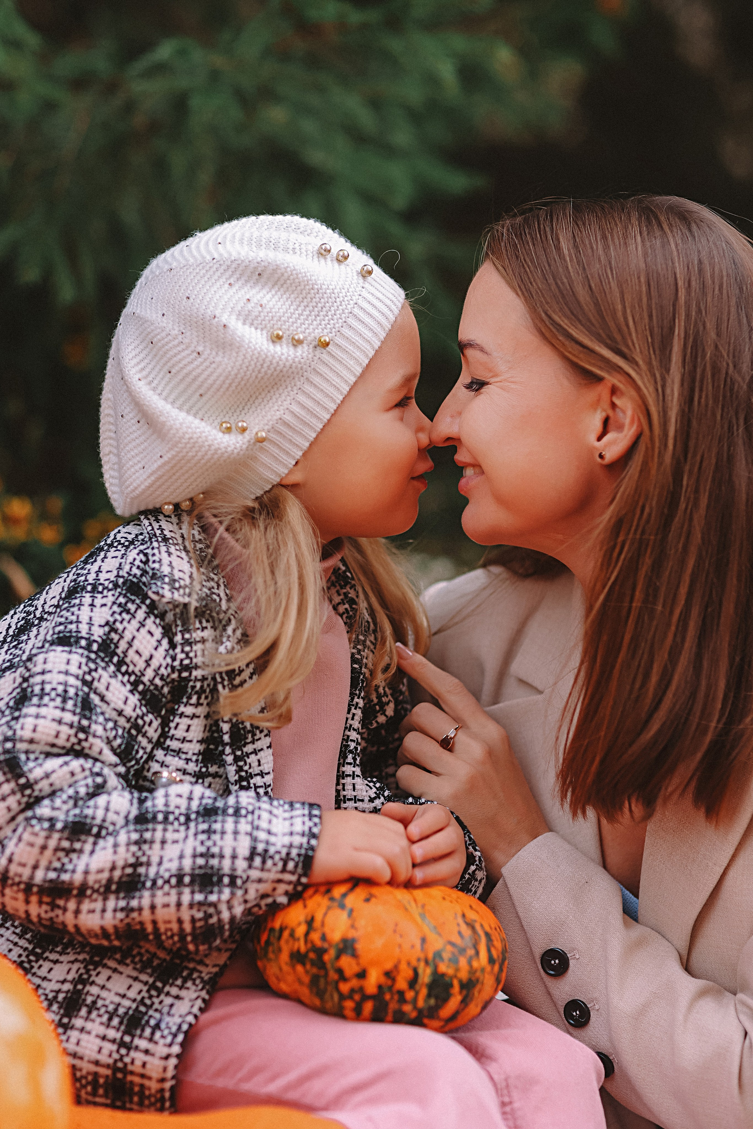 Тыквы. Семейный фотограф Тюмень, фотограф на роды Салмина Мария