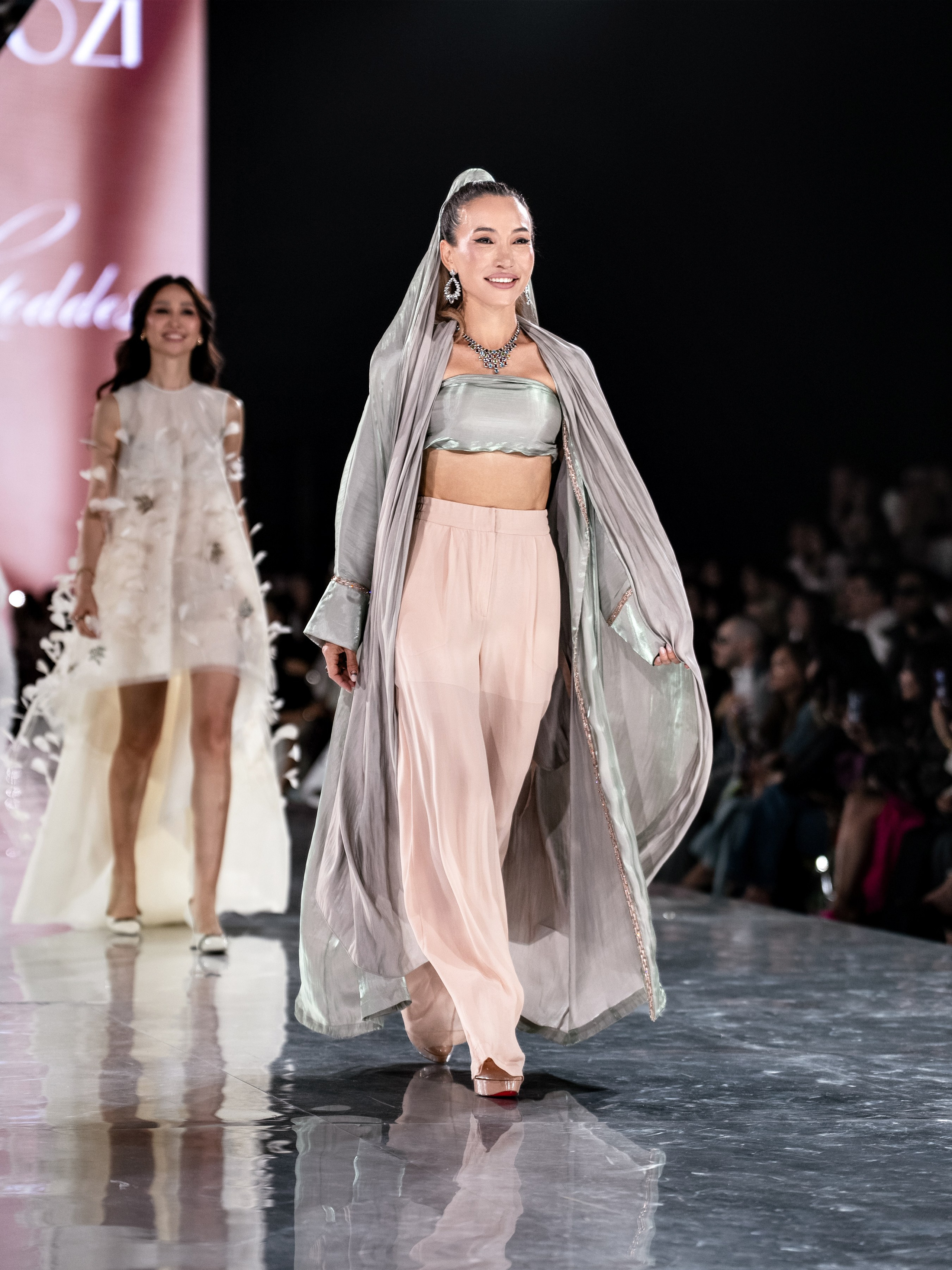 Kazakhstan Fashion Week Zardozi. Сайт Алматинского НЮ АРТ, будуар и фэшн фотографа Дениса Карпенко