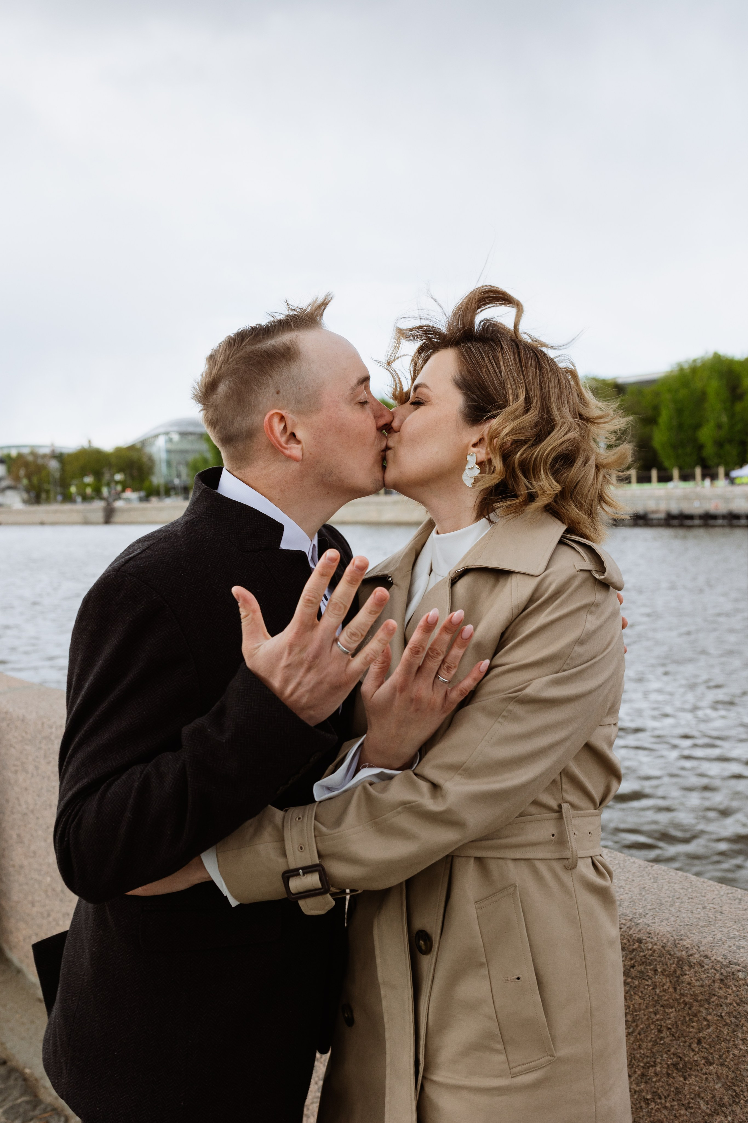 МФЦ + набережная. Свадебный фотограф Курзина Ольга | Москва