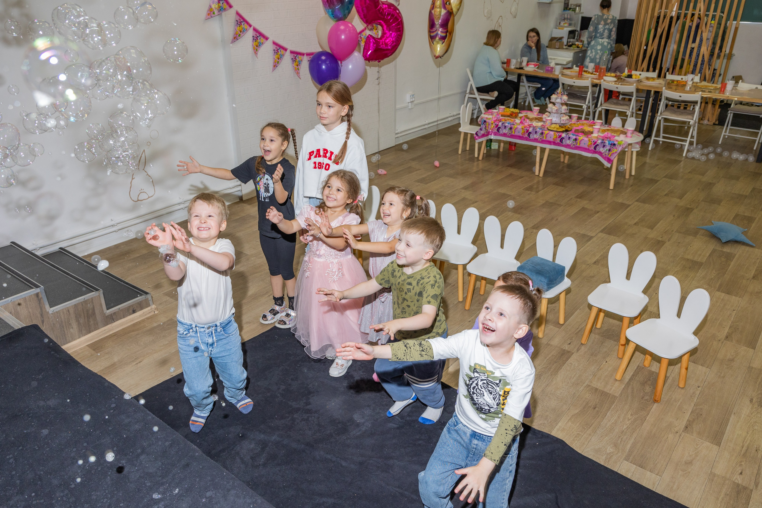 День Рождение Есении в Rabbit Holl. Выпускные альбомы во Владивостоке