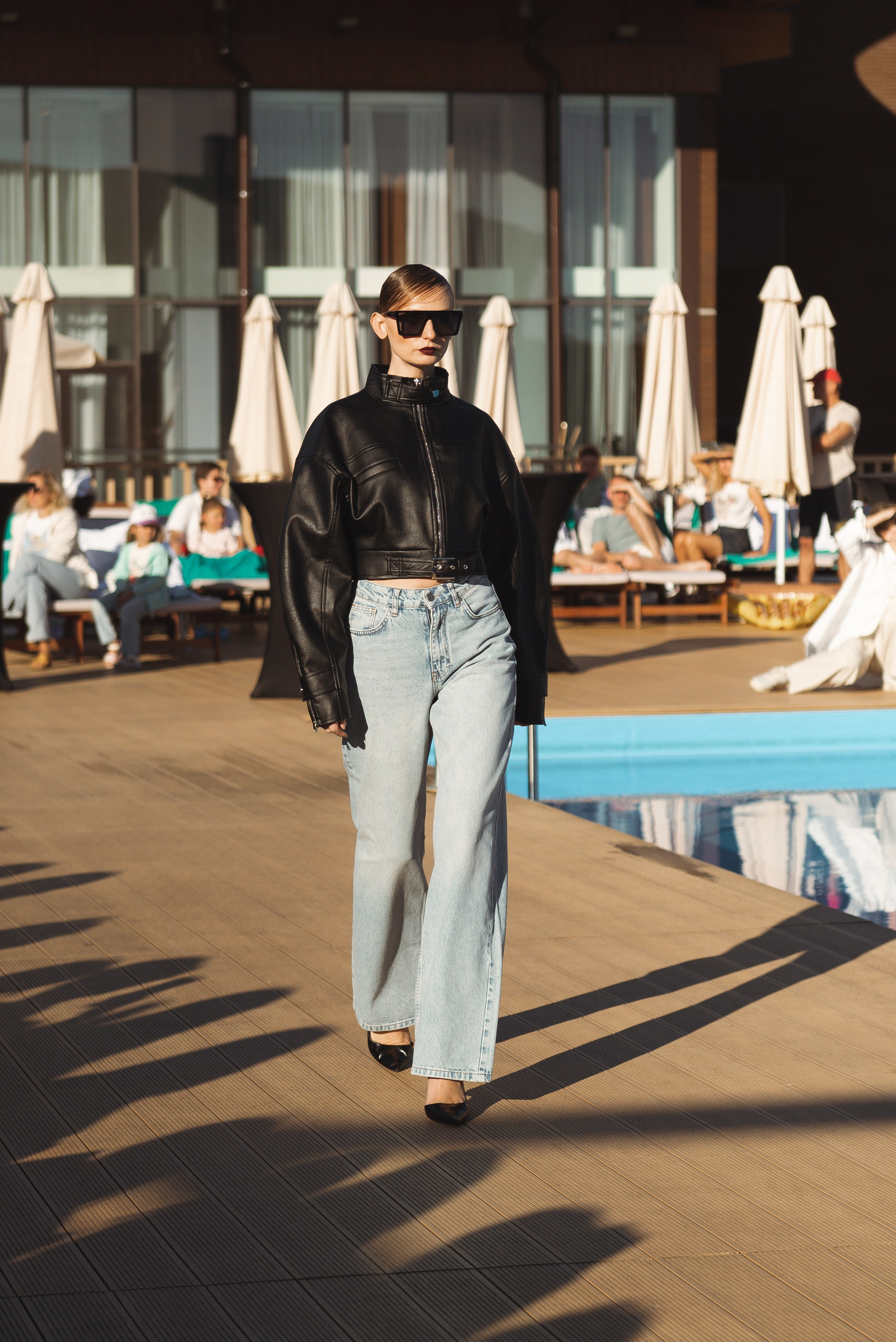 Фестиваль «Широта» и показ в «Азимут» Переславль-Залесский. Фотограф Москва Настя Профотовна. Репортажные, свадебные и контент фотосессии