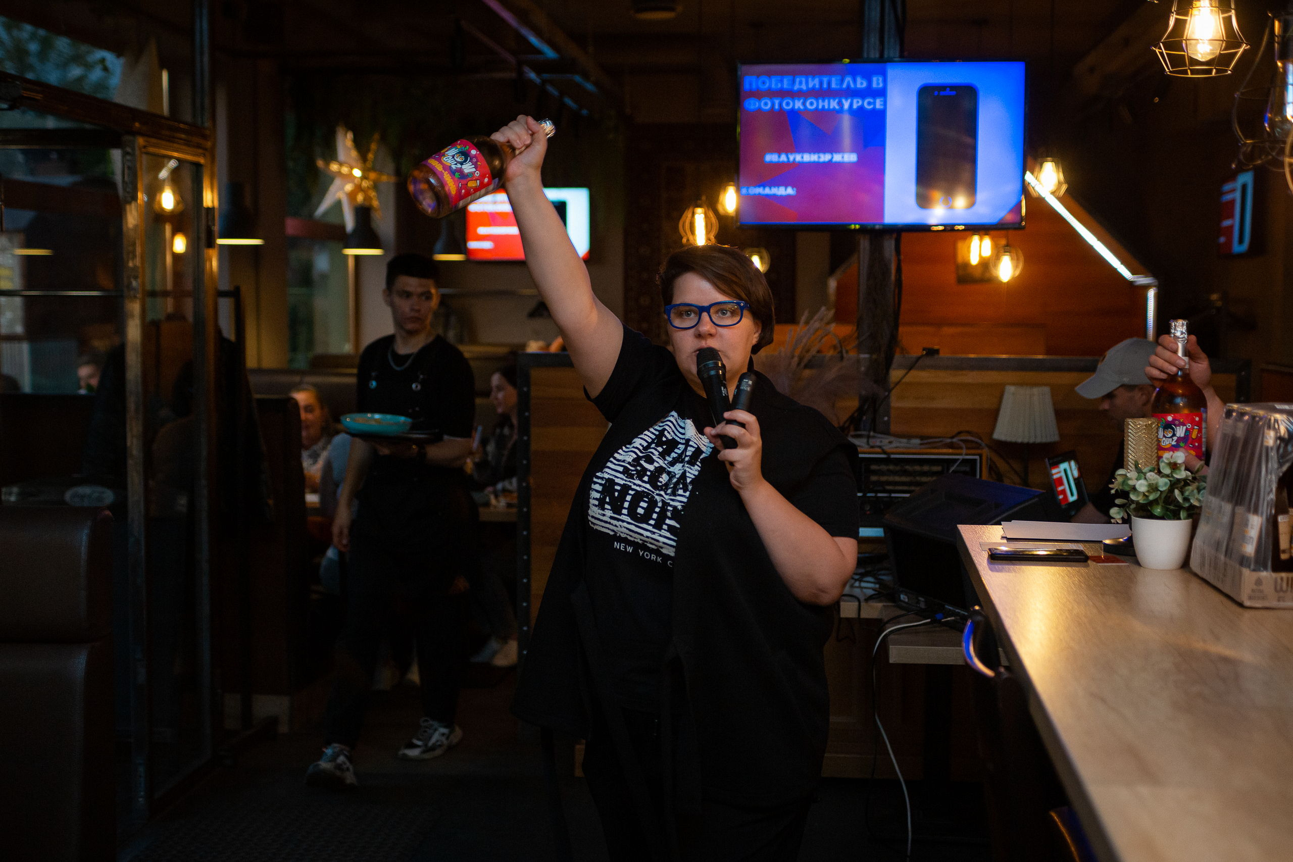 Репортажная съемка WOW QUIZ в кафе Огород, город Ржев. Алёна Мелихова | Фотограф Тверь, Старица, Ржев