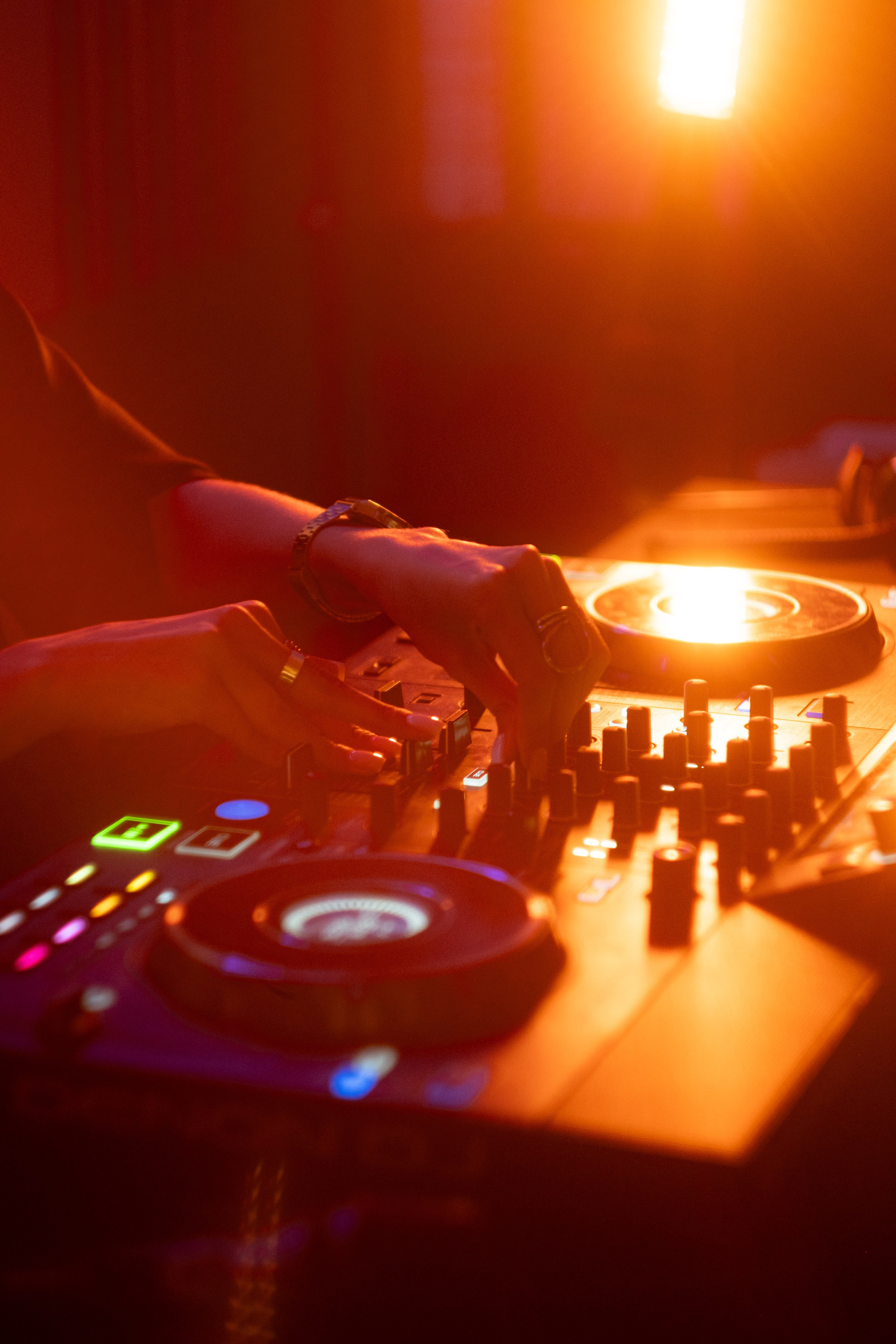 DJ Party. Свадебный, семейный и репортажный фотограф в Красноярске