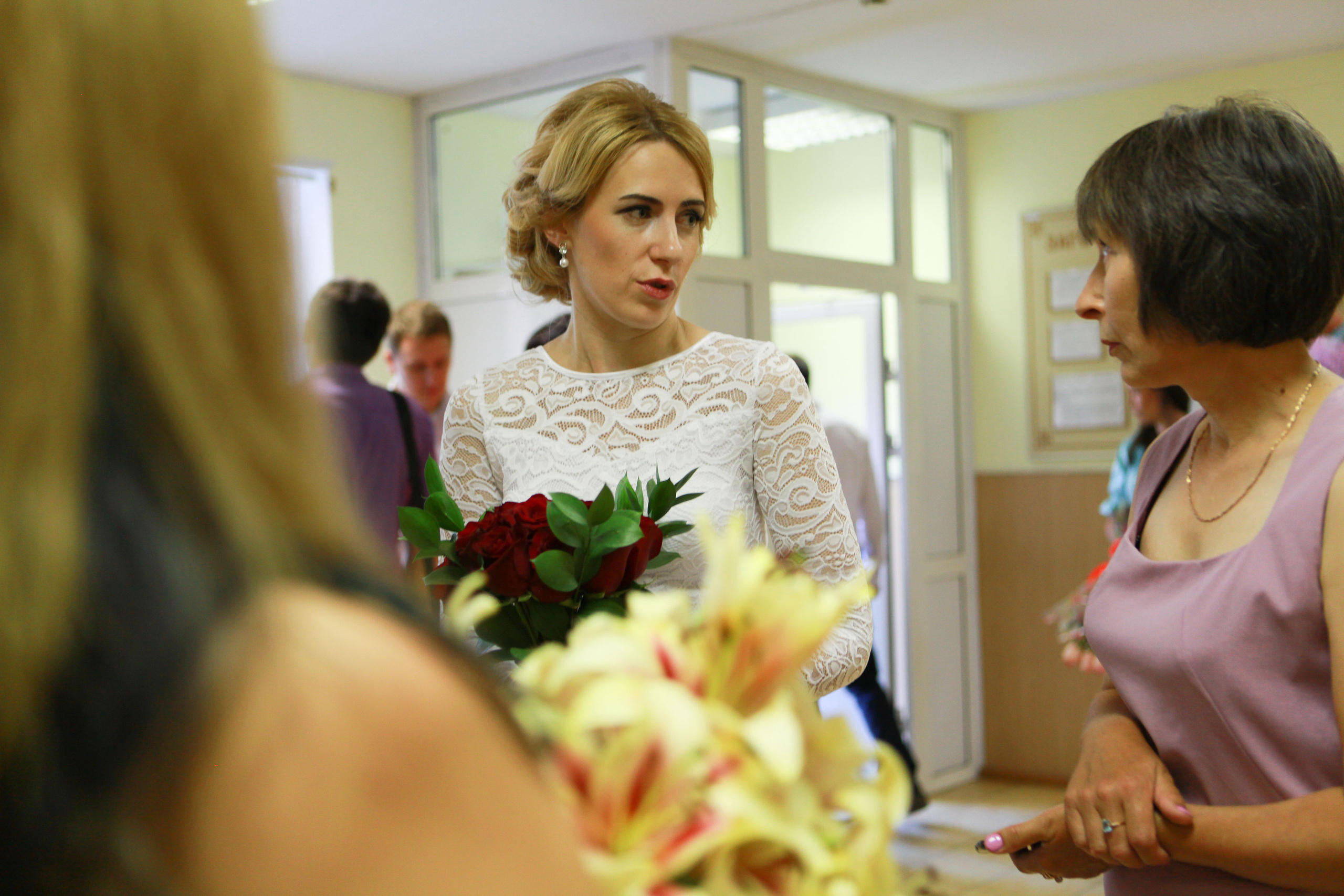 жених и невеста свадьба лето загс церемония бракосочетания 