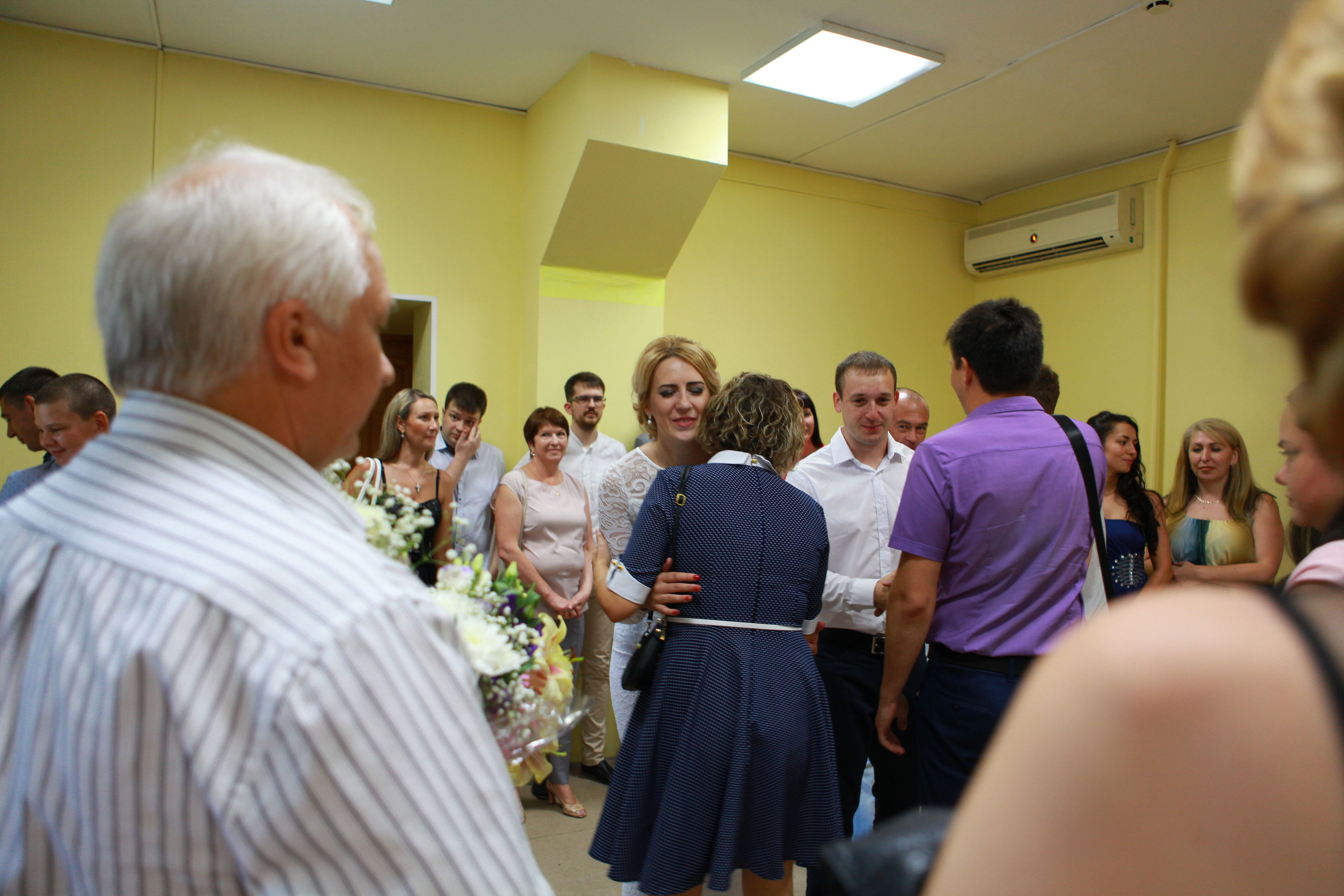 жених и невеста свадьба лето загс церемония бракосочетания 