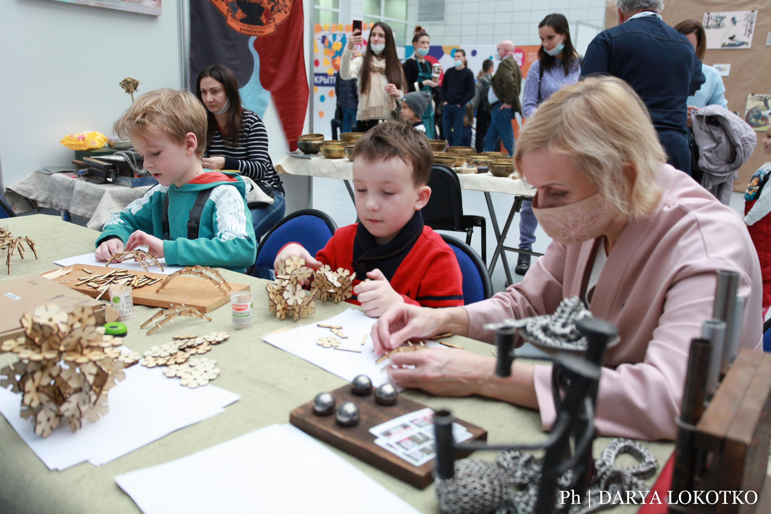 Красноярска ярмарка книжной культуры. Фотограф Дарья Локотко в Красноярске