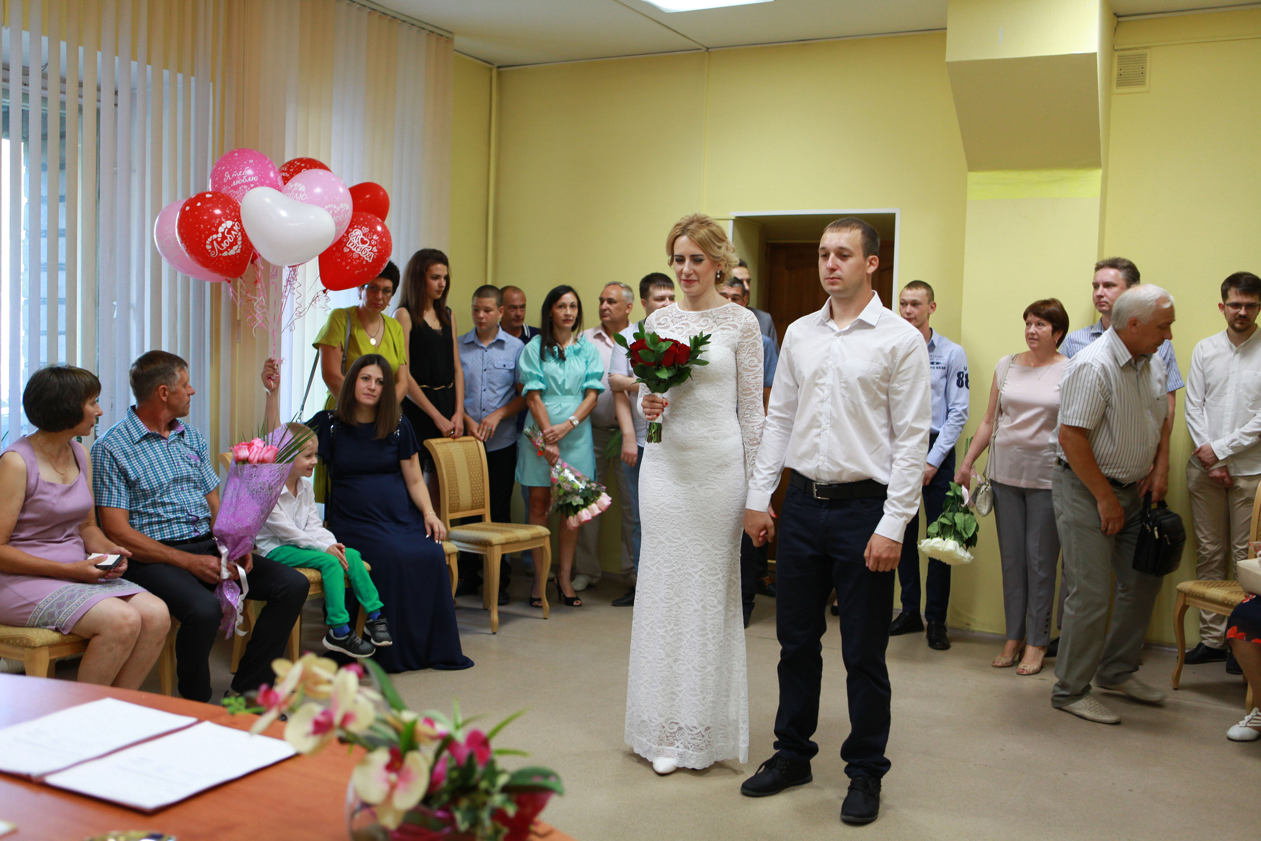 жених и невеста свадьба лето загс церемония бракосочетания 