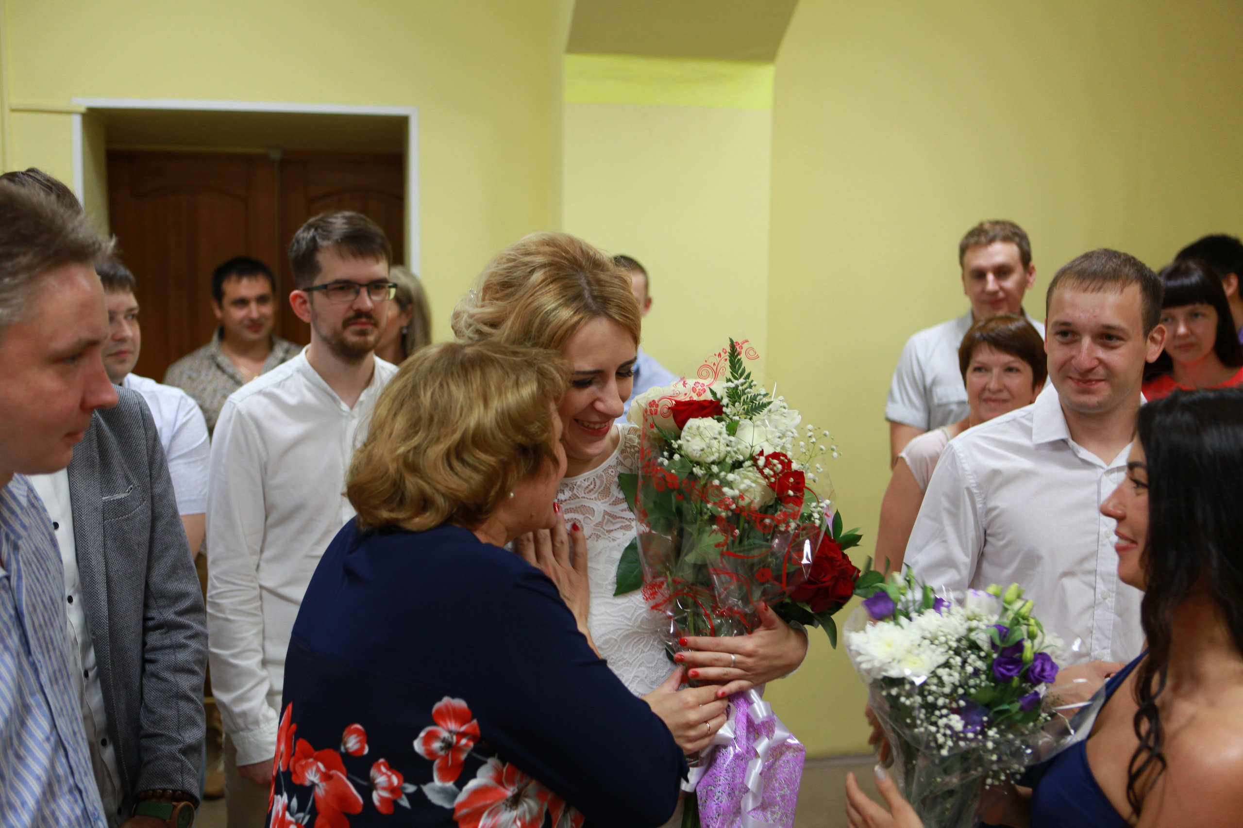 жених и невеста свадьба лето загс церемония бракосочетания 