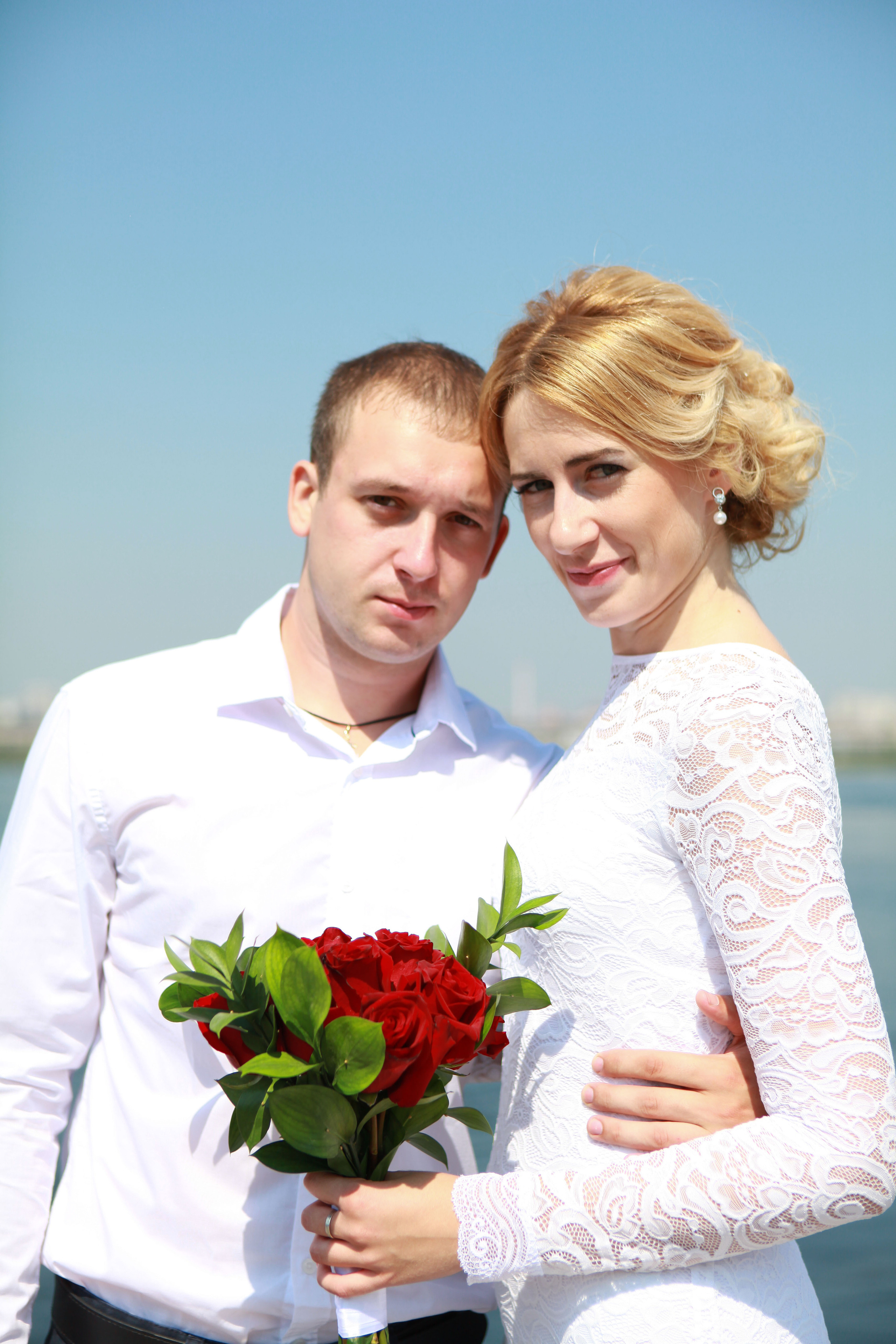 жених и невеста свадьба лето