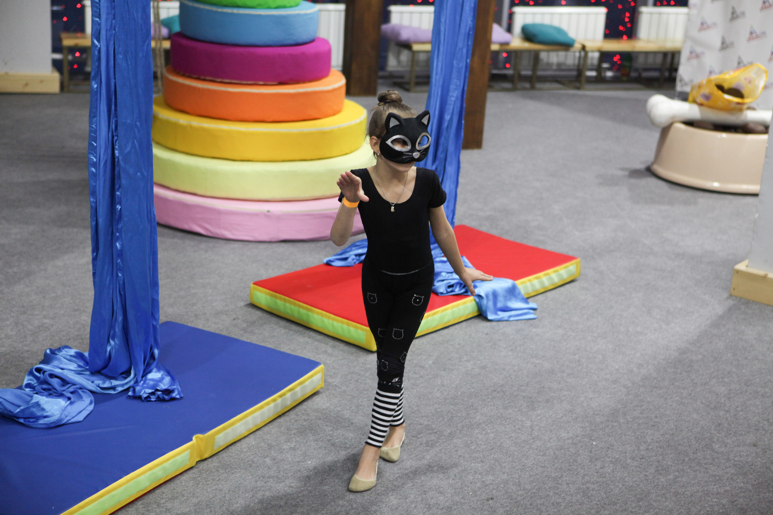 Выступление на полотнах. Фотограф Дарья Локотко в Красноярске