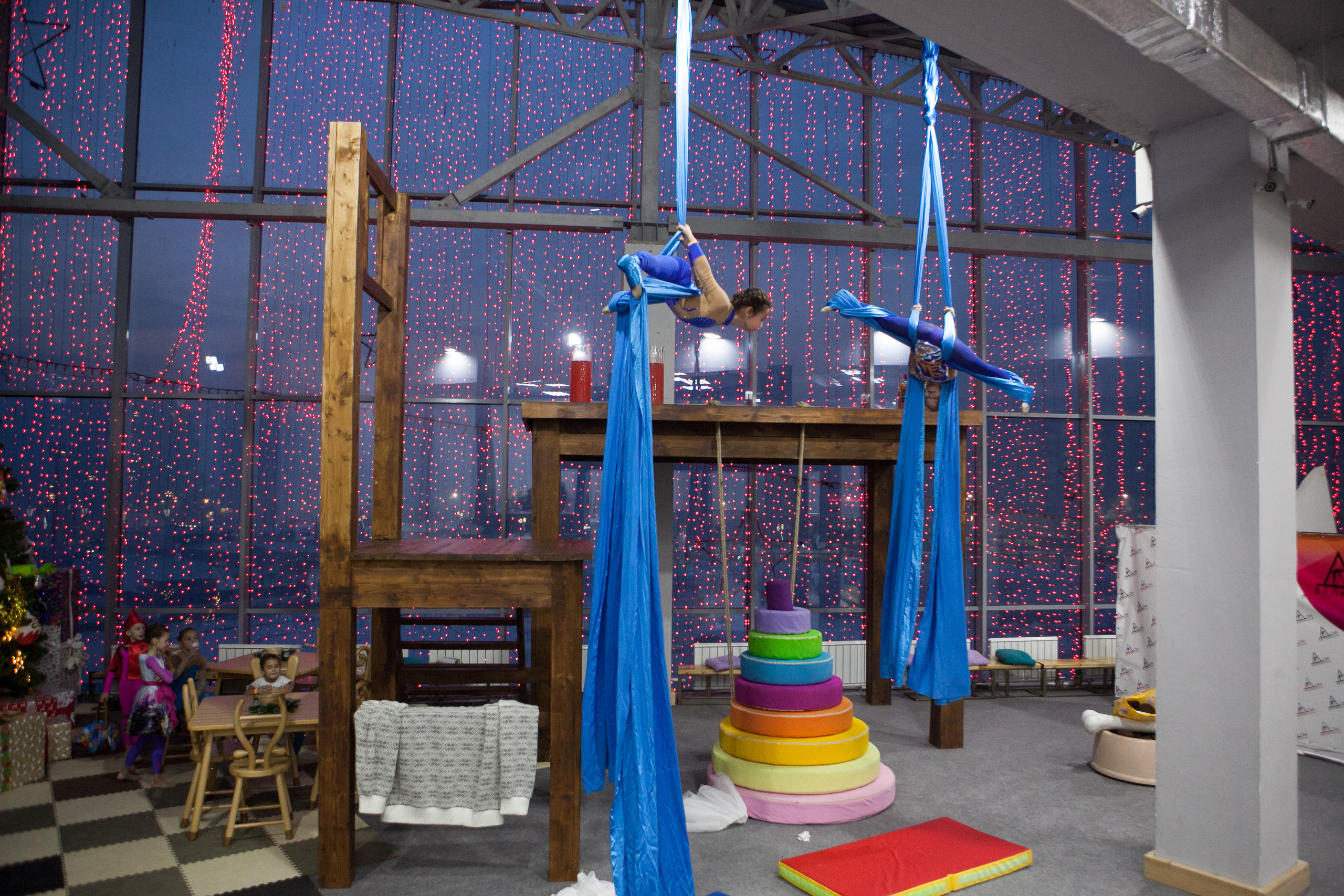 Выступление на полотнах. Фотограф Дарья Локотко в Красноярске