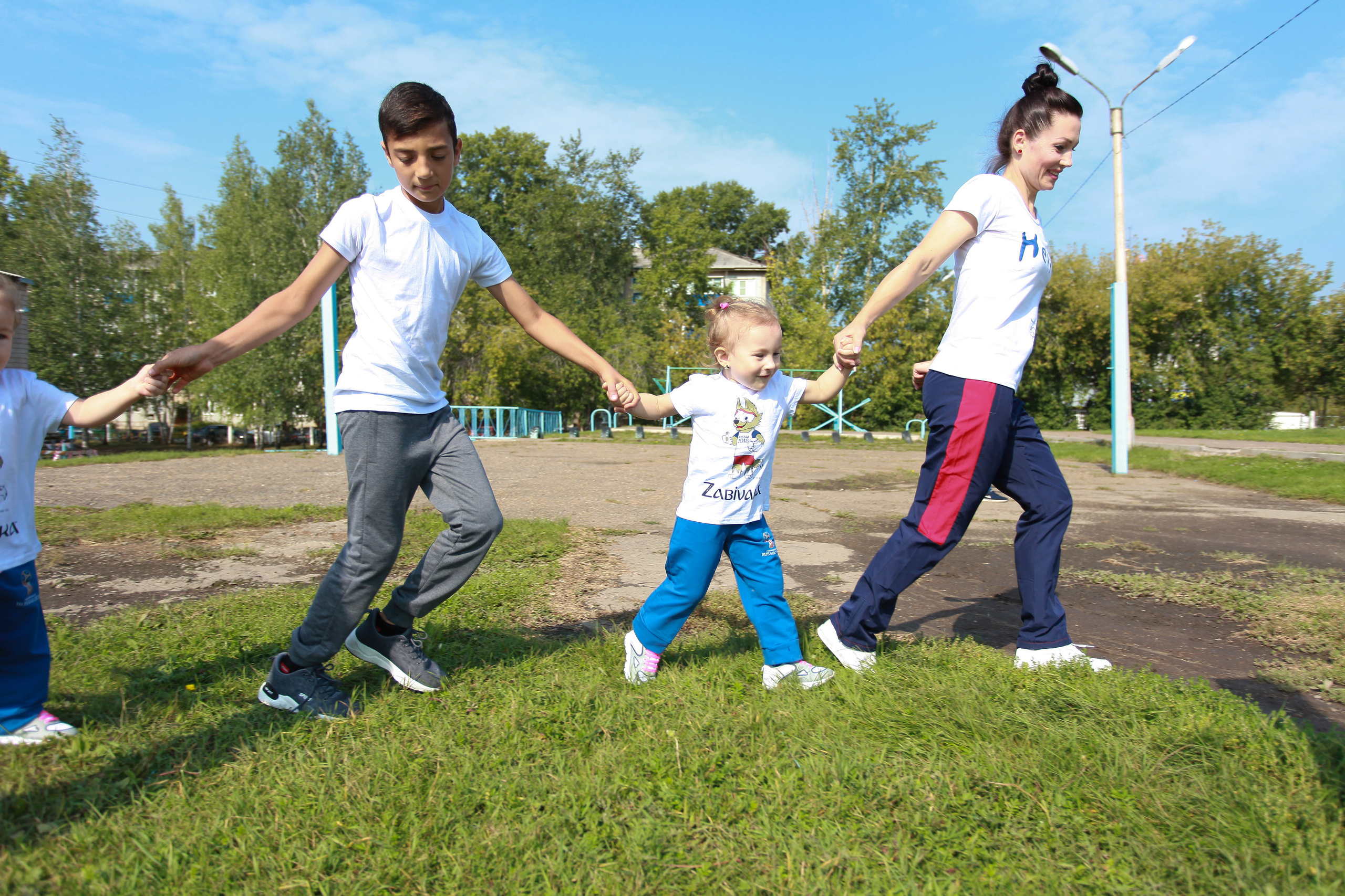 Аня и семья. Фотограф Дарья Локотко в Красноярске