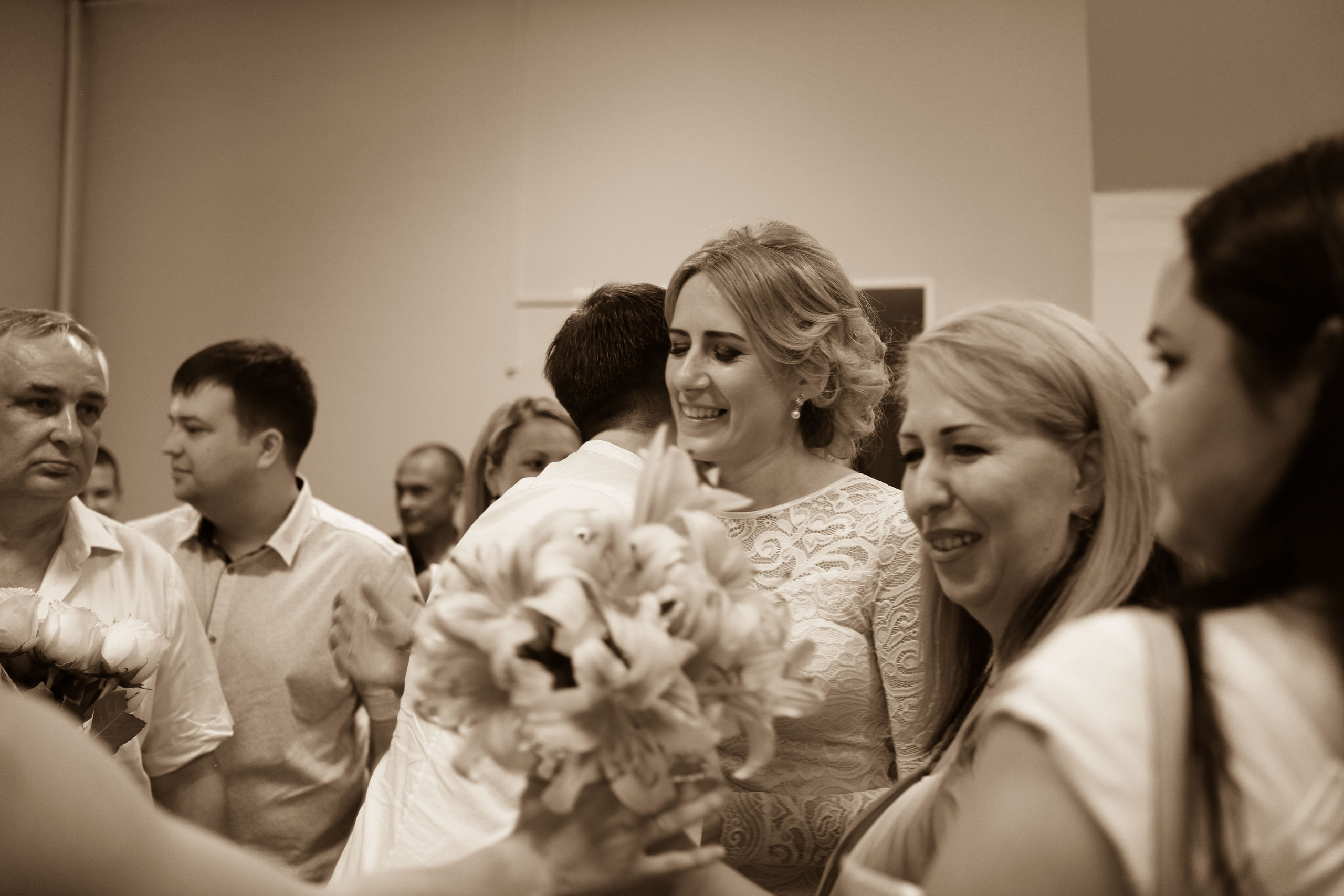 жених и невеста свадьба лето загс церемония бракосочетания 