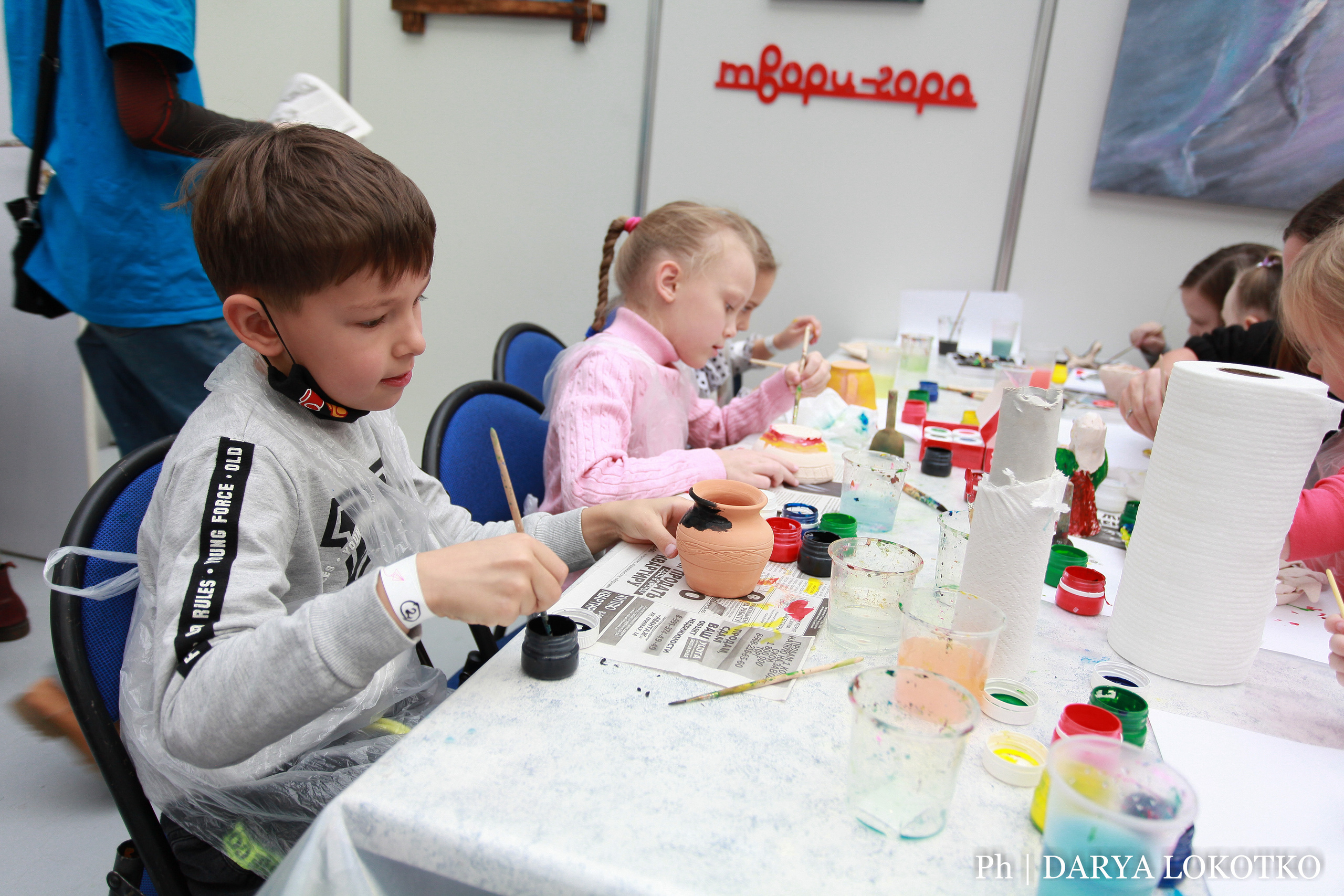 Красноярска ярмарка книжной культуры. Фотограф Дарья Локотко в Красноярске