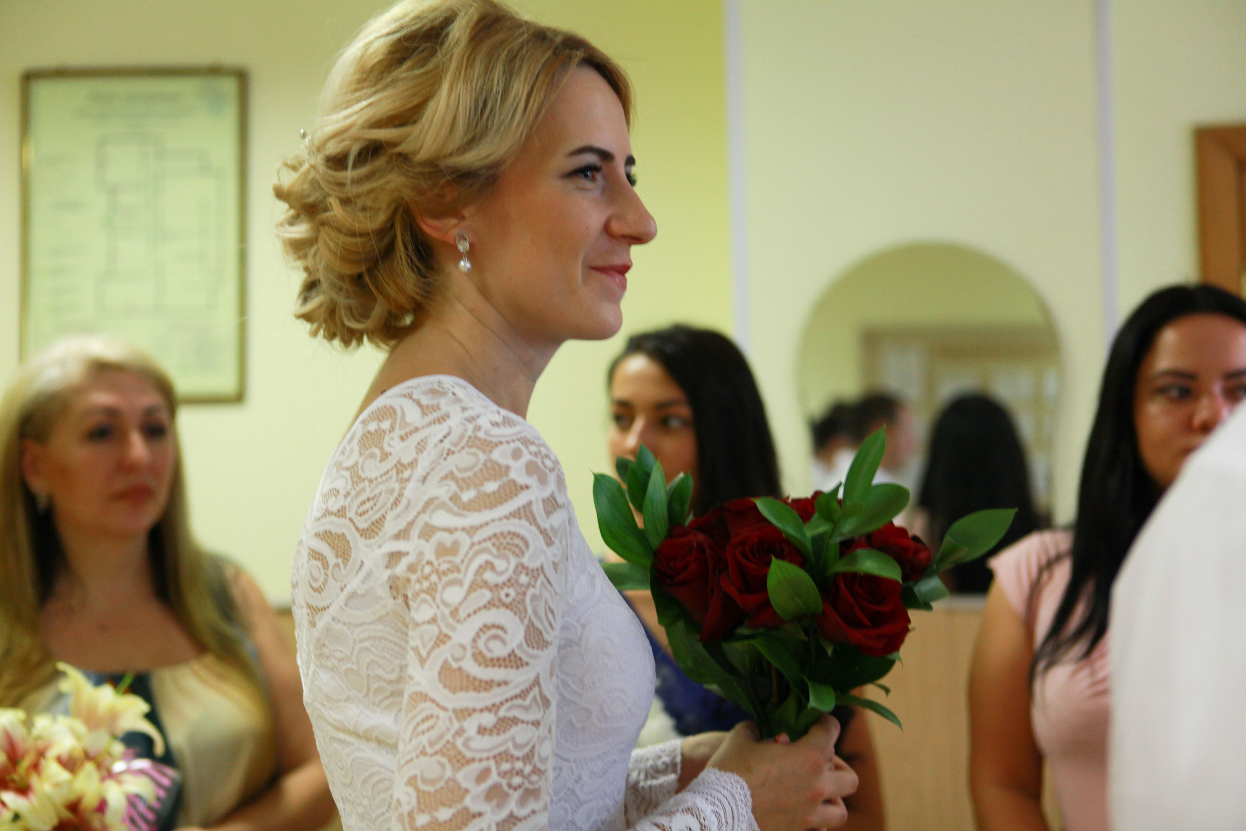 жених и невеста свадьба лето загс церемония бракосочетания 