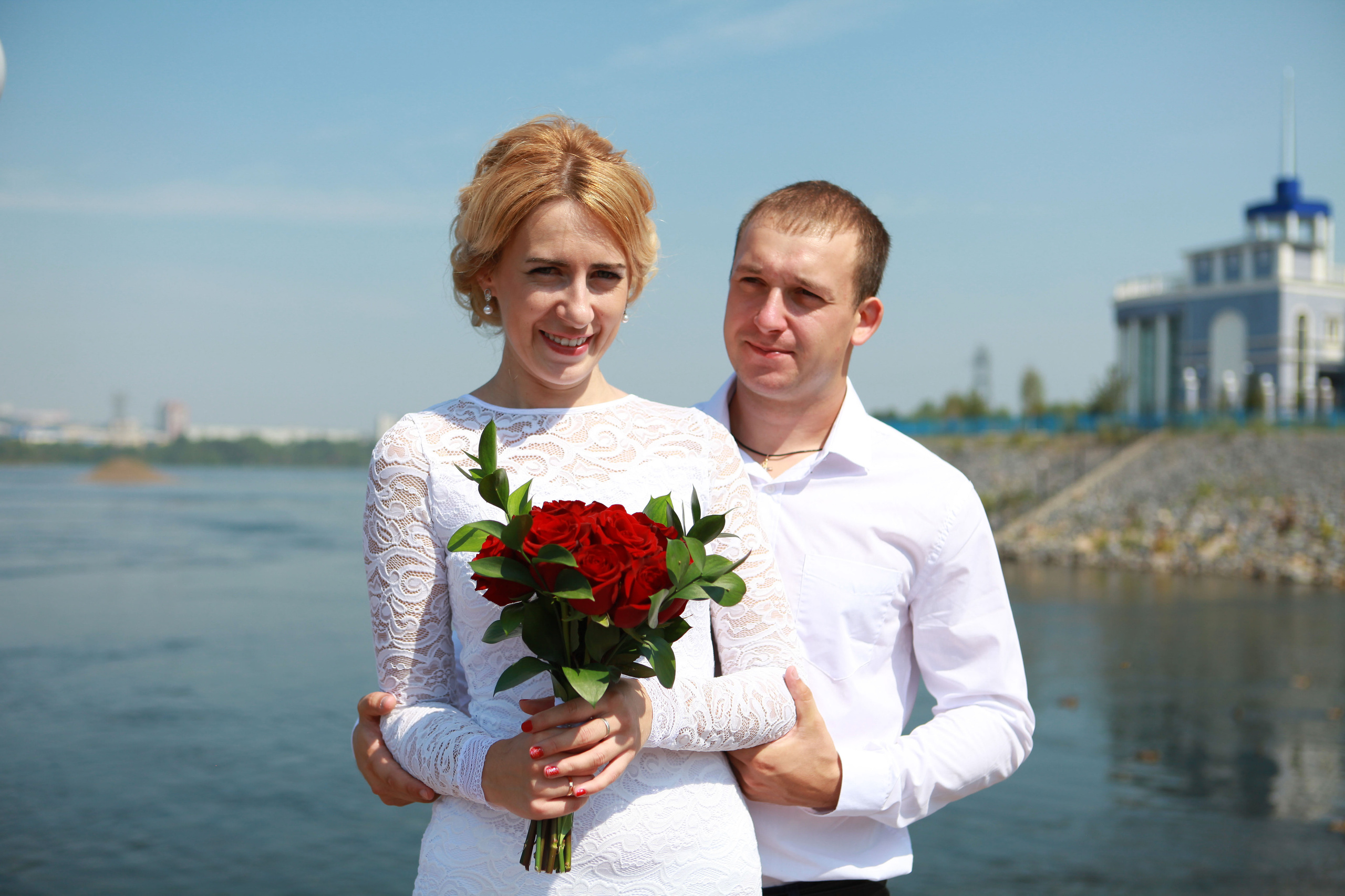 жених и невеста свадьба лето