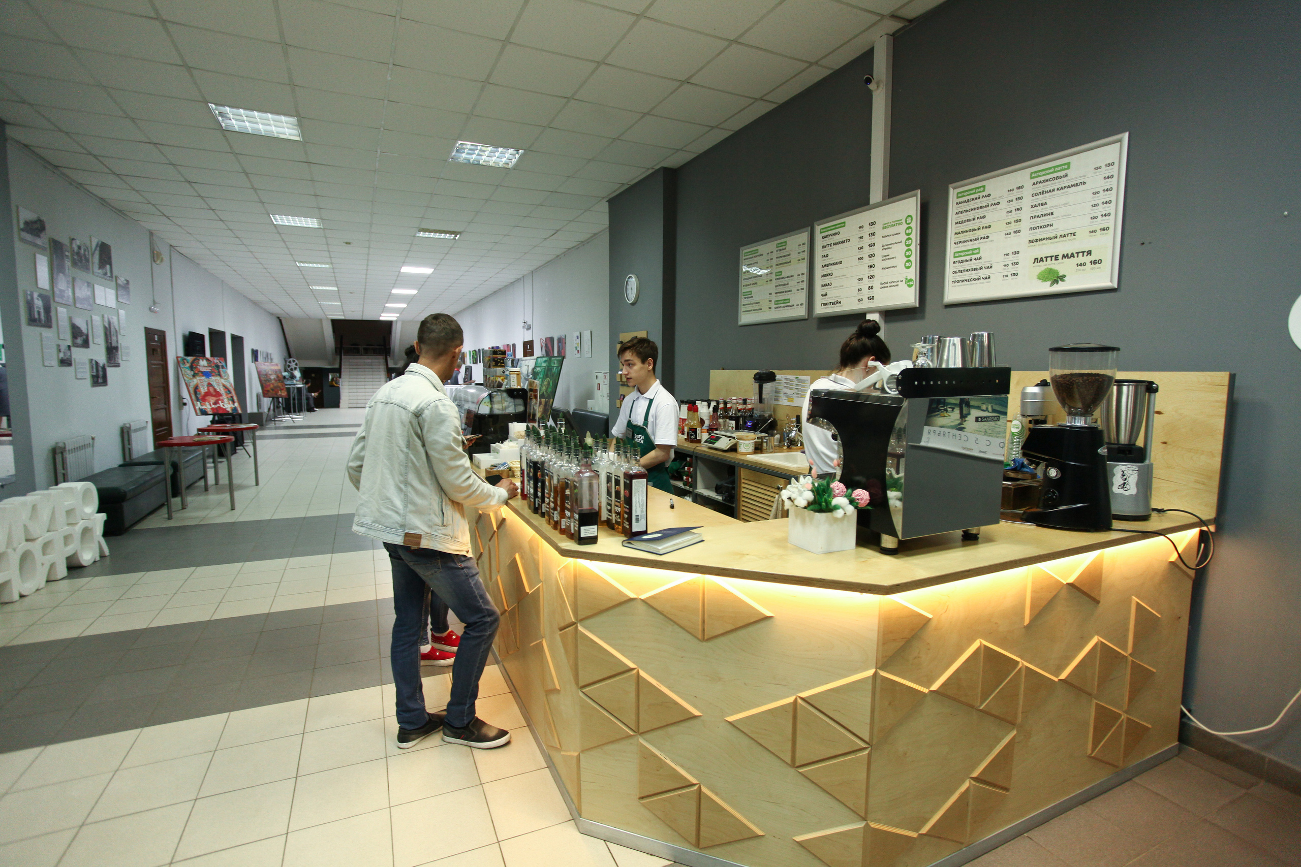 Кино ночь в Доме кино. Фотограф Дарья Локотко в Красноярске