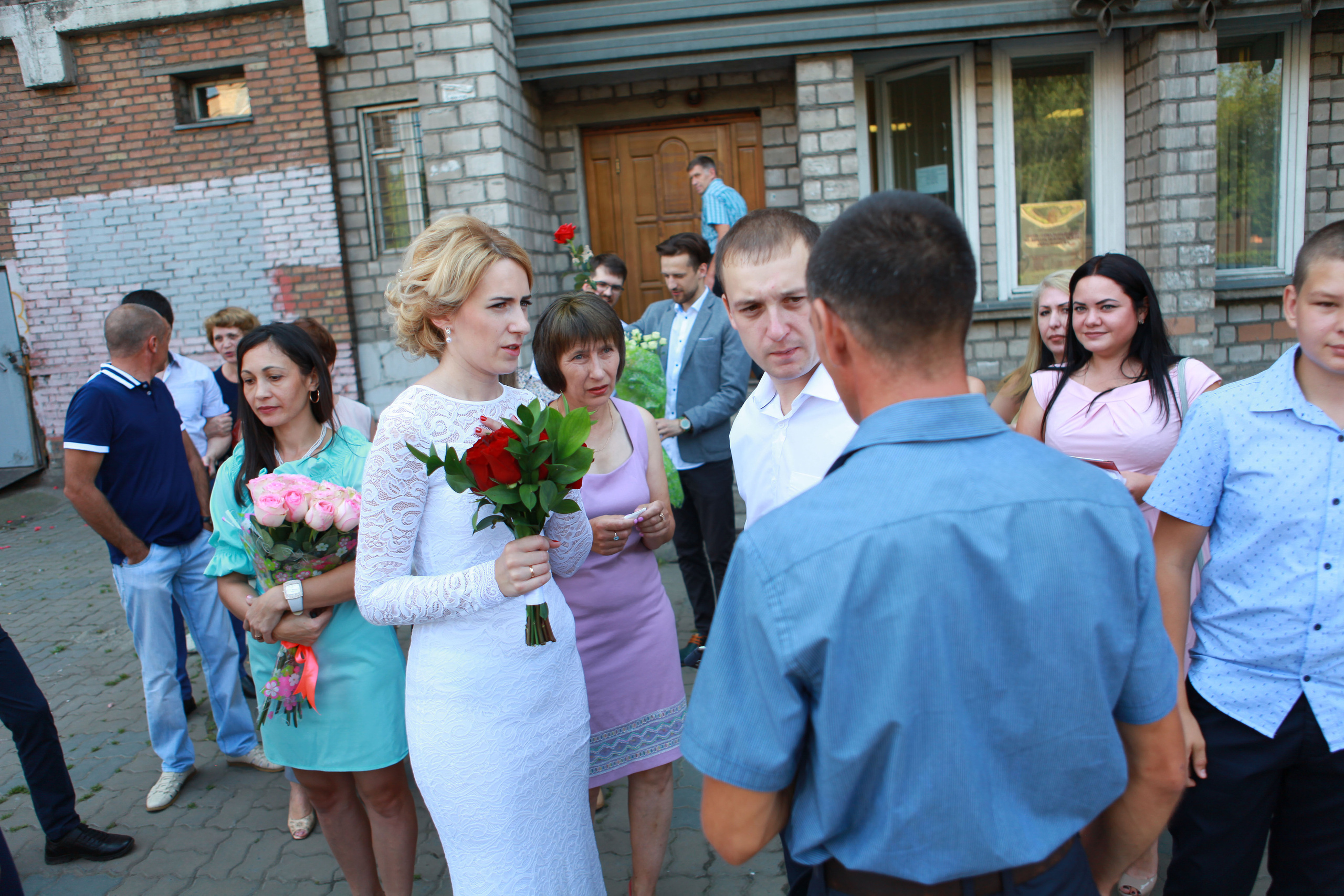 жених и невеста свадьба лето загс