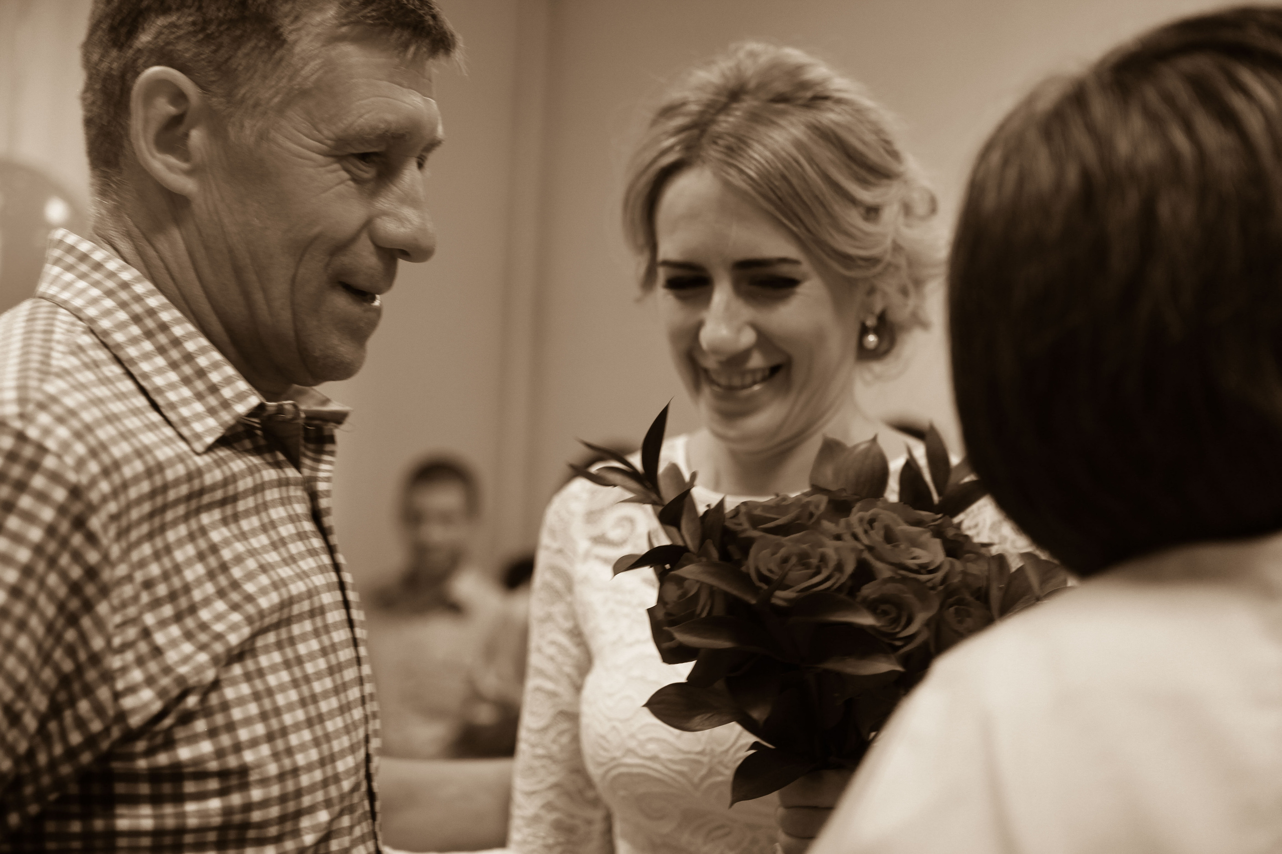 жених и невеста свадьба лето загс церемония бракосочетания 