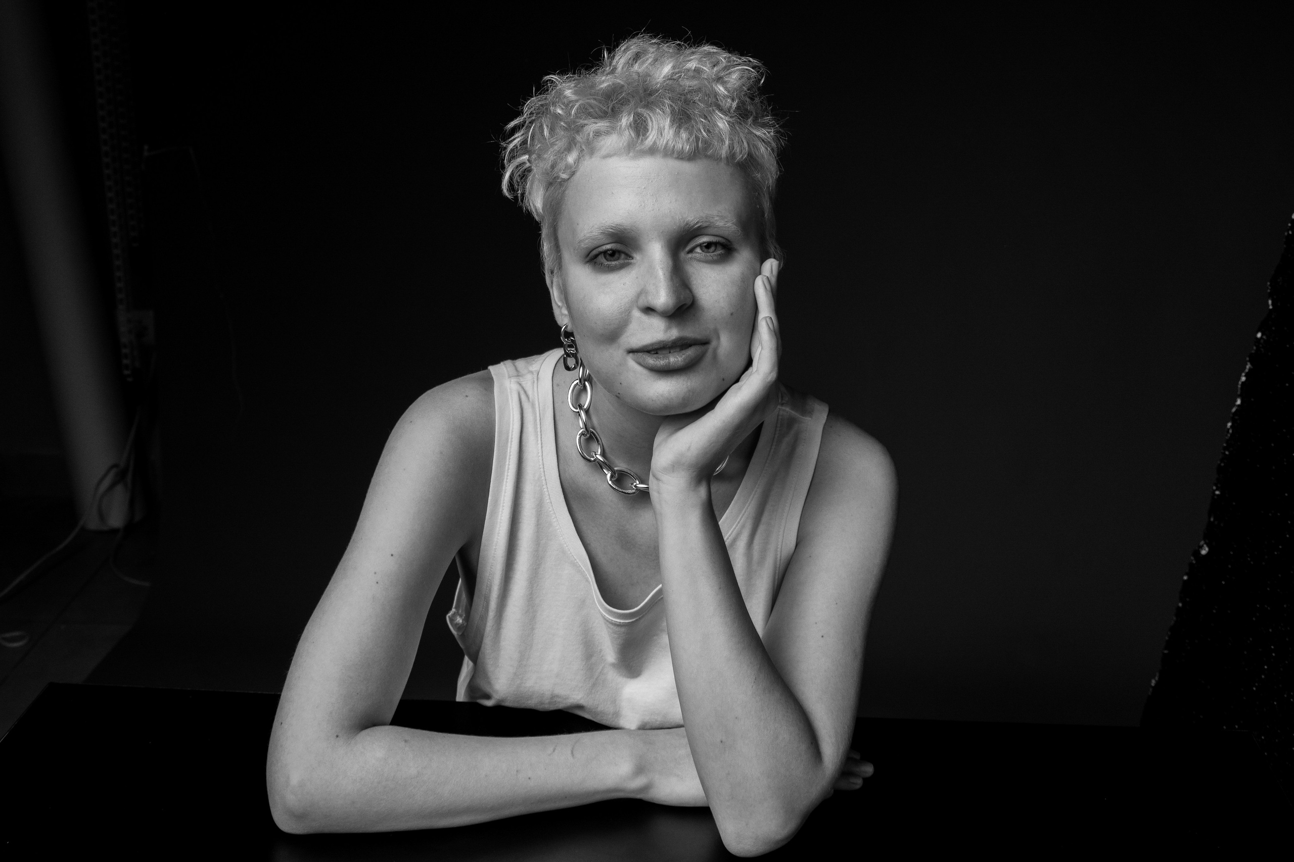 Эмоциональный портрет в Краснодаре. AI Фотограф Краснодар: мужские и женские фотосессии, стилизация съемки. Нейро-фотосессии онлайн